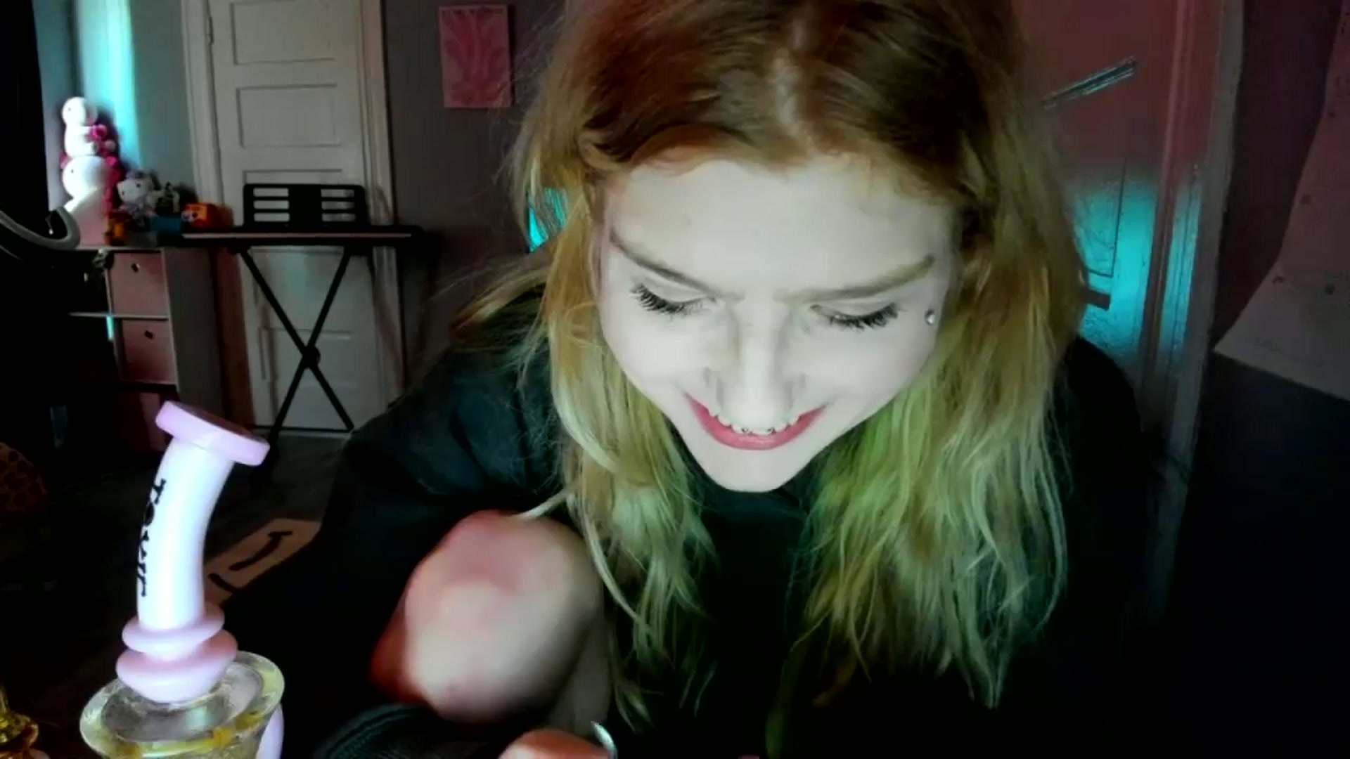Gallery image thumbnail from DuckChan0's myfreecams stream on, 03/07/2026, 21:23 image 8 of 20