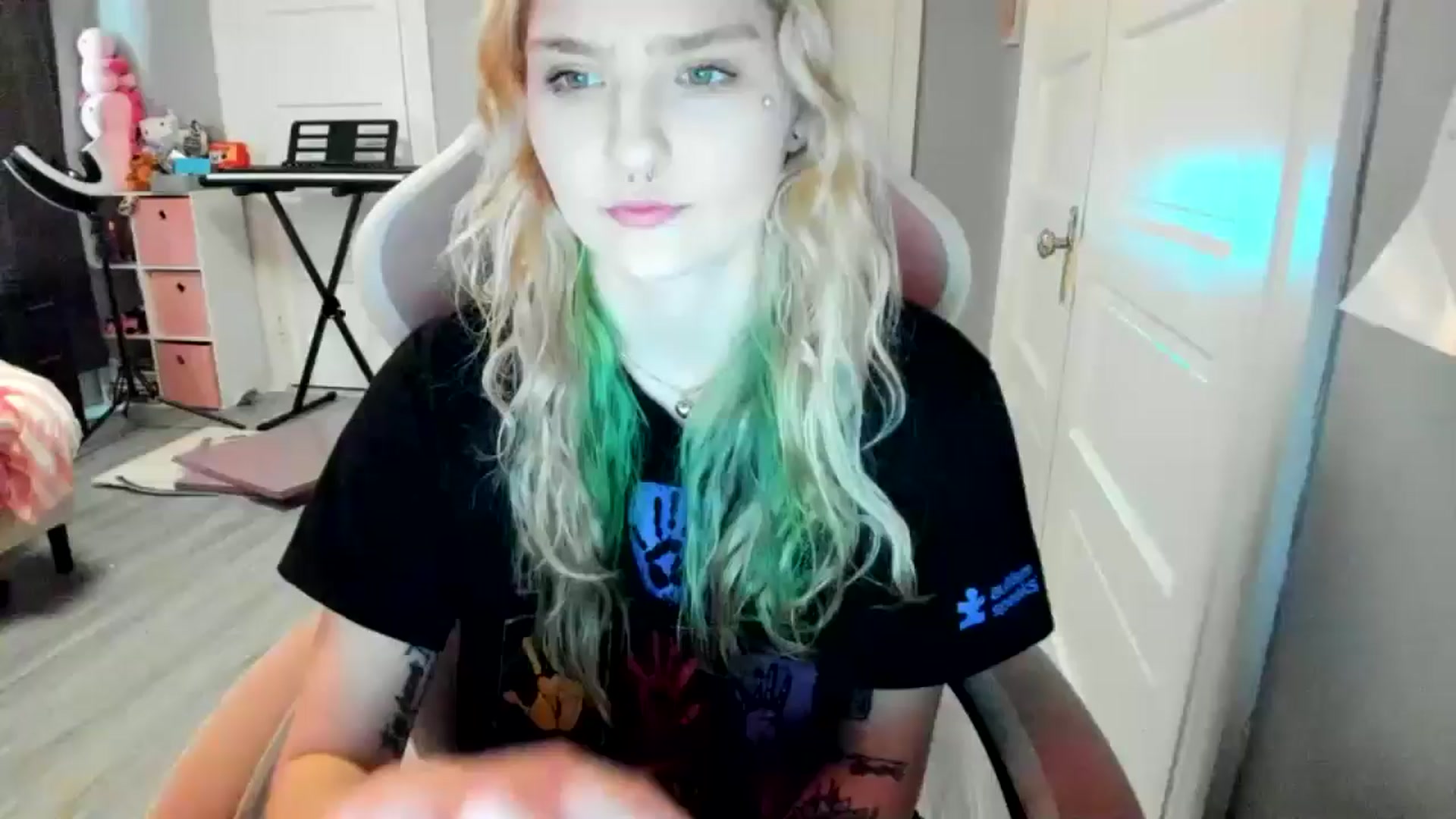 Gallery image thumbnail from DuckChan0's myfreecams stream on, 03/08/2026, 14:48 image 1 of 20
