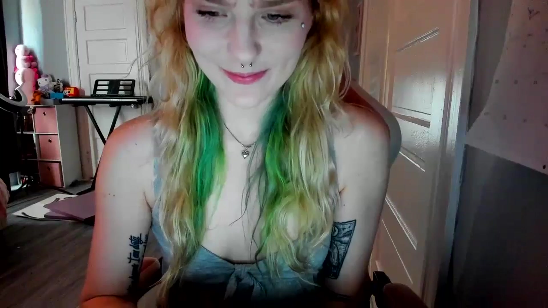 Gallery image thumbnail from DuckChan0's myfreecams stream on, 03/08/2026, 15:54 image 11 of 20
