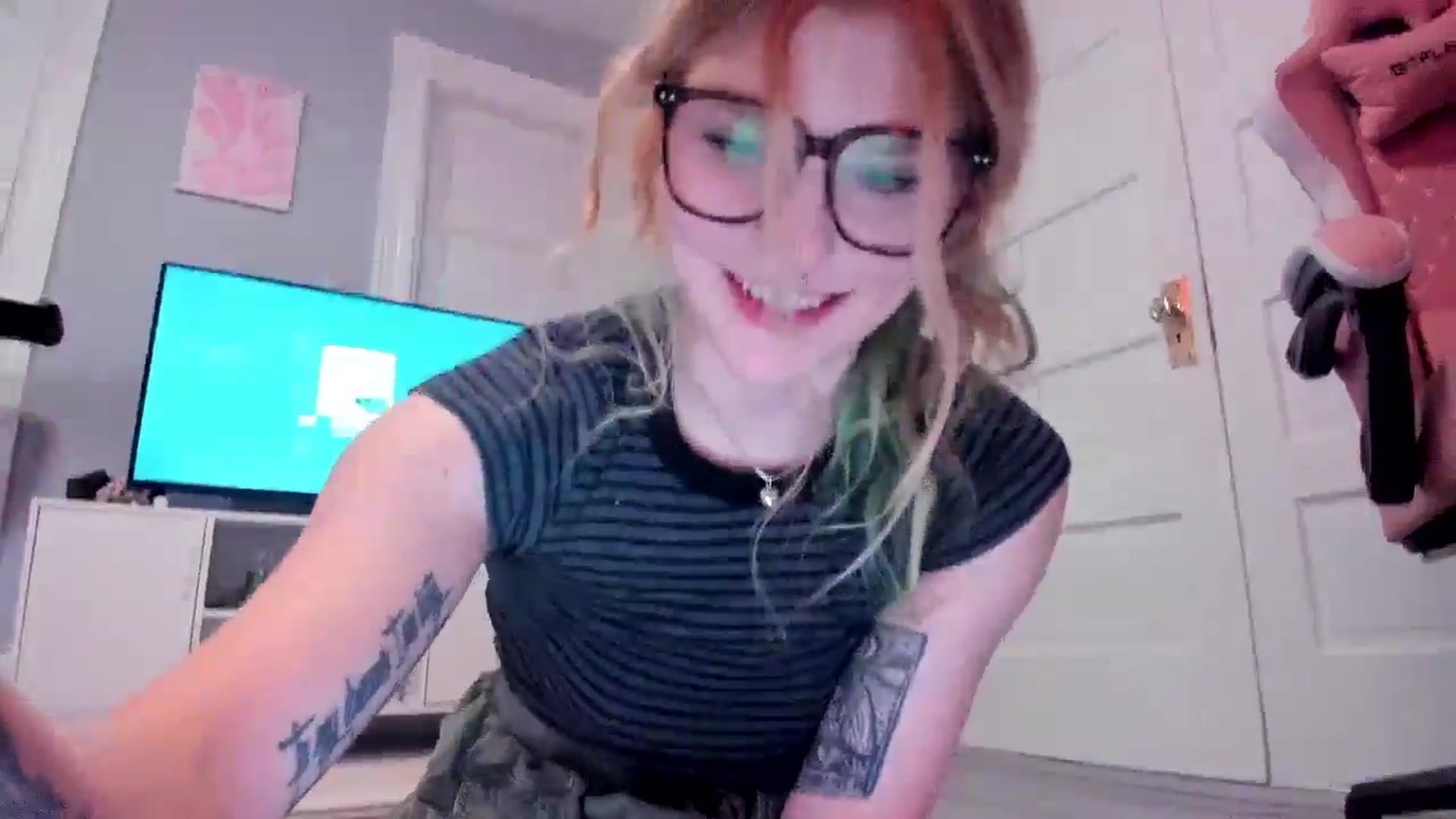 Gallery image thumbnail from DuckChan0's myfreecams stream on, 03/10/2026, 16:42 image 14 of 20