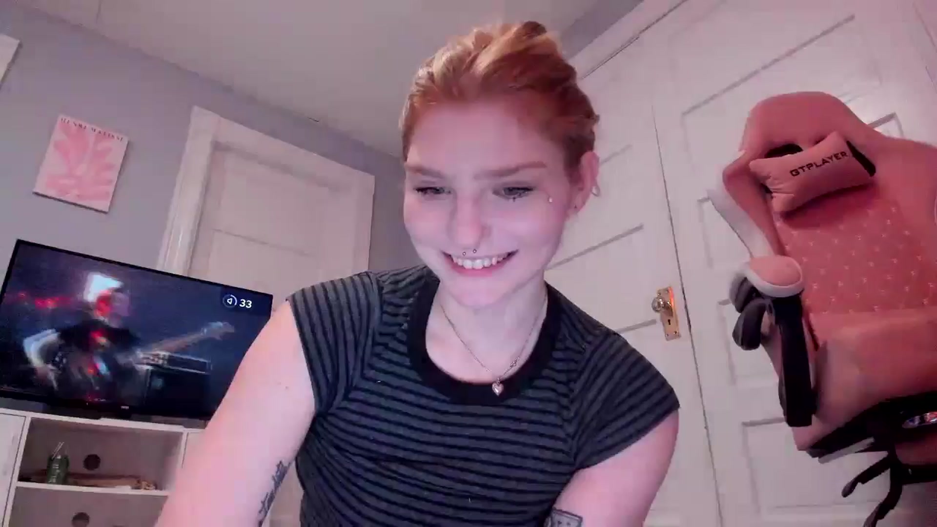 Gallery image thumbnail from DuckChan0's myfreecams stream on, 03/10/2026, 16:42 image 16 of 20