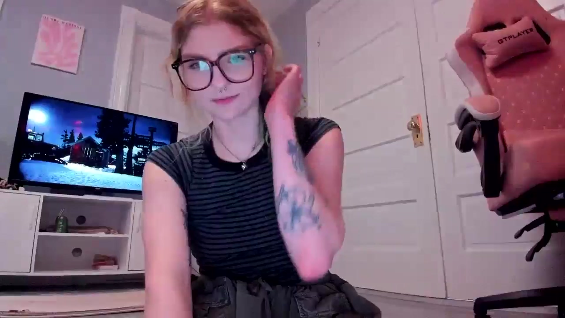 Gallery image thumbnail from DuckChan0's myfreecams stream on, 03/10/2026, 16:42 image 11 of 20