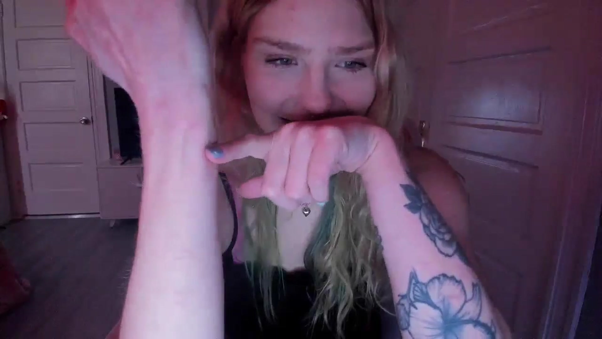 Gallery image thumbnail from DuckChan0's myfreecams stream on, 03/11/2026, 16:05 image 12 of 20