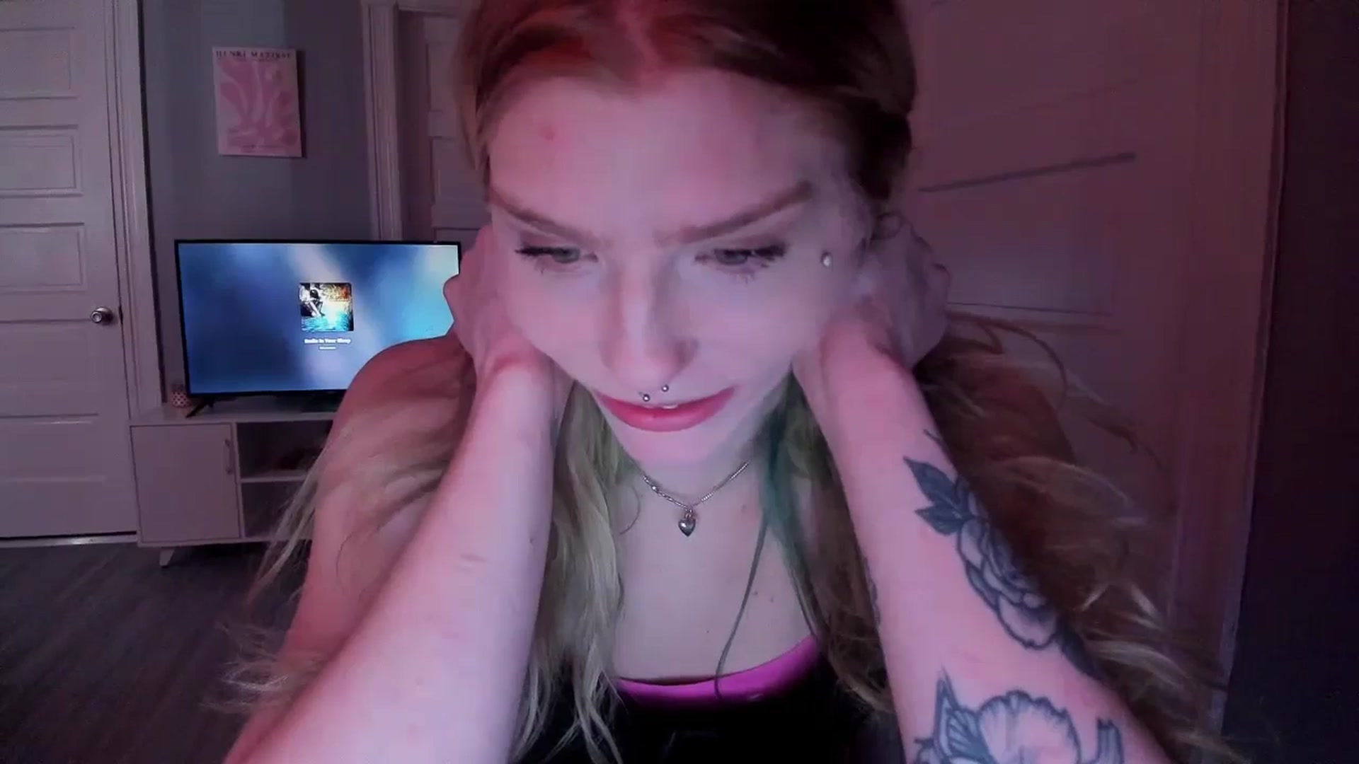 Gallery image thumbnail from DuckChan0's myfreecams stream on, 03/11/2026, 16:05 image 16 of 20