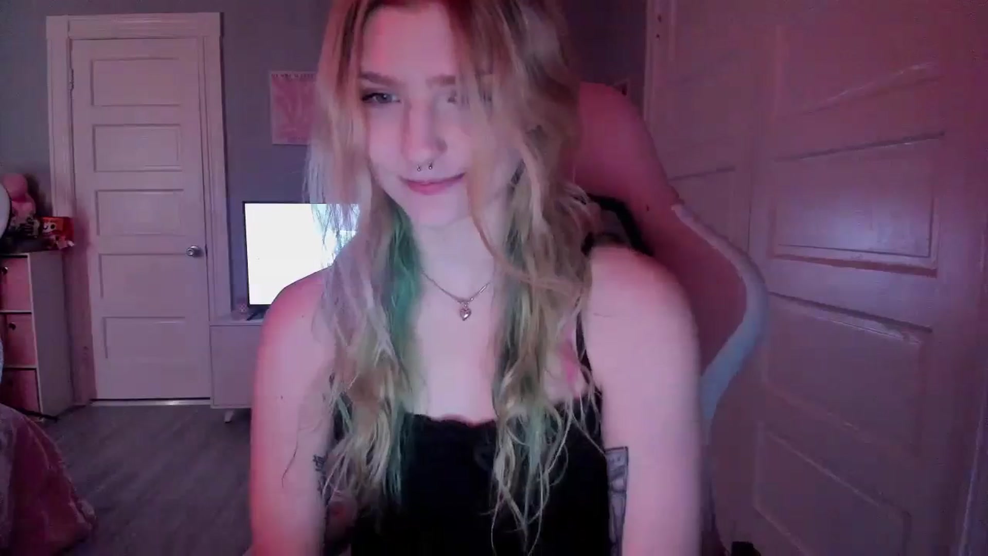 Gallery image thumbnail from DuckChan0's myfreecams stream on, 03/11/2026, 16:05 image 9 of 20