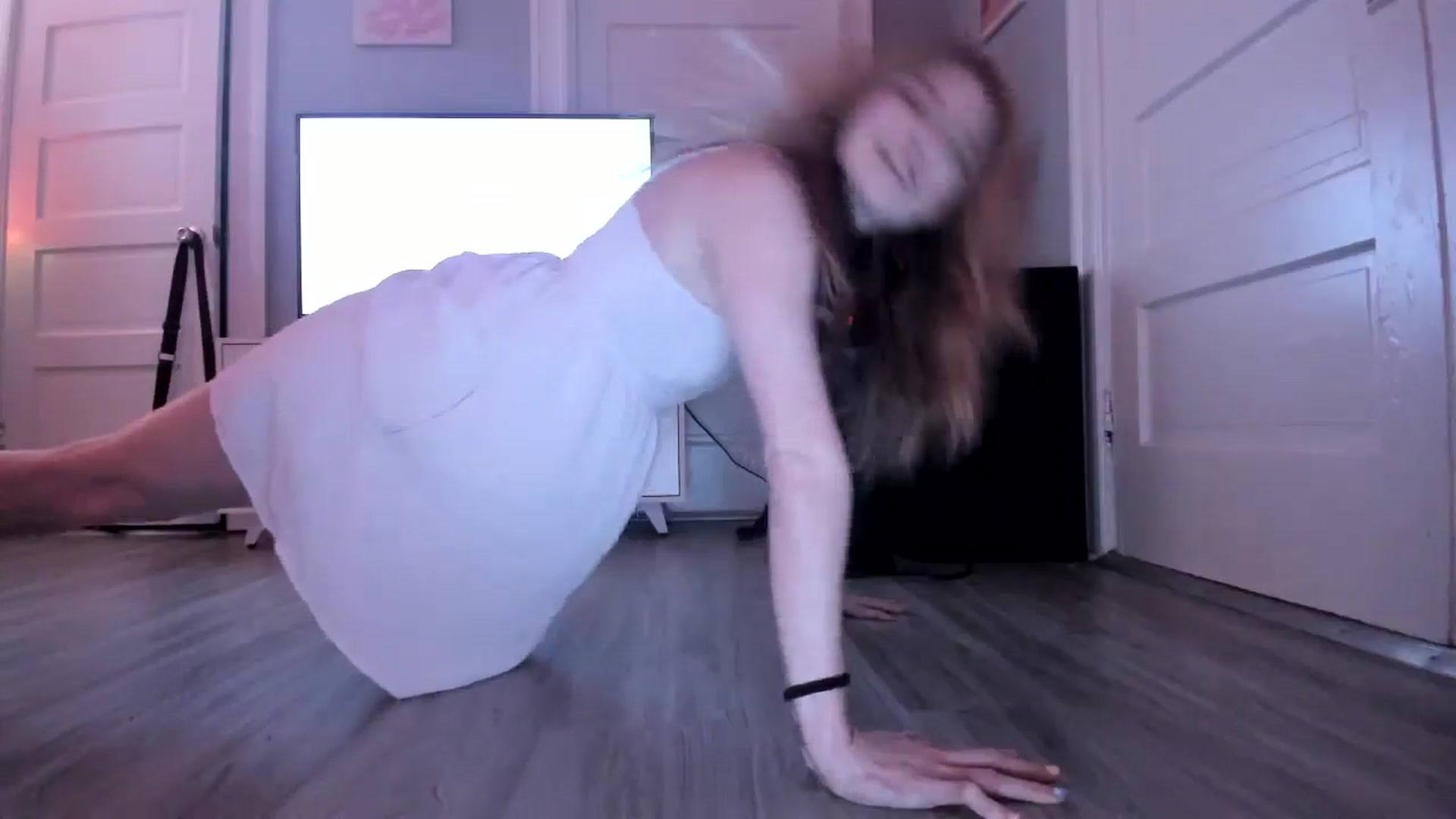 Gallery image thumbnail from DuckChan0's myfreecams stream on, 03/15/2026, 15:46 image 6 of 20