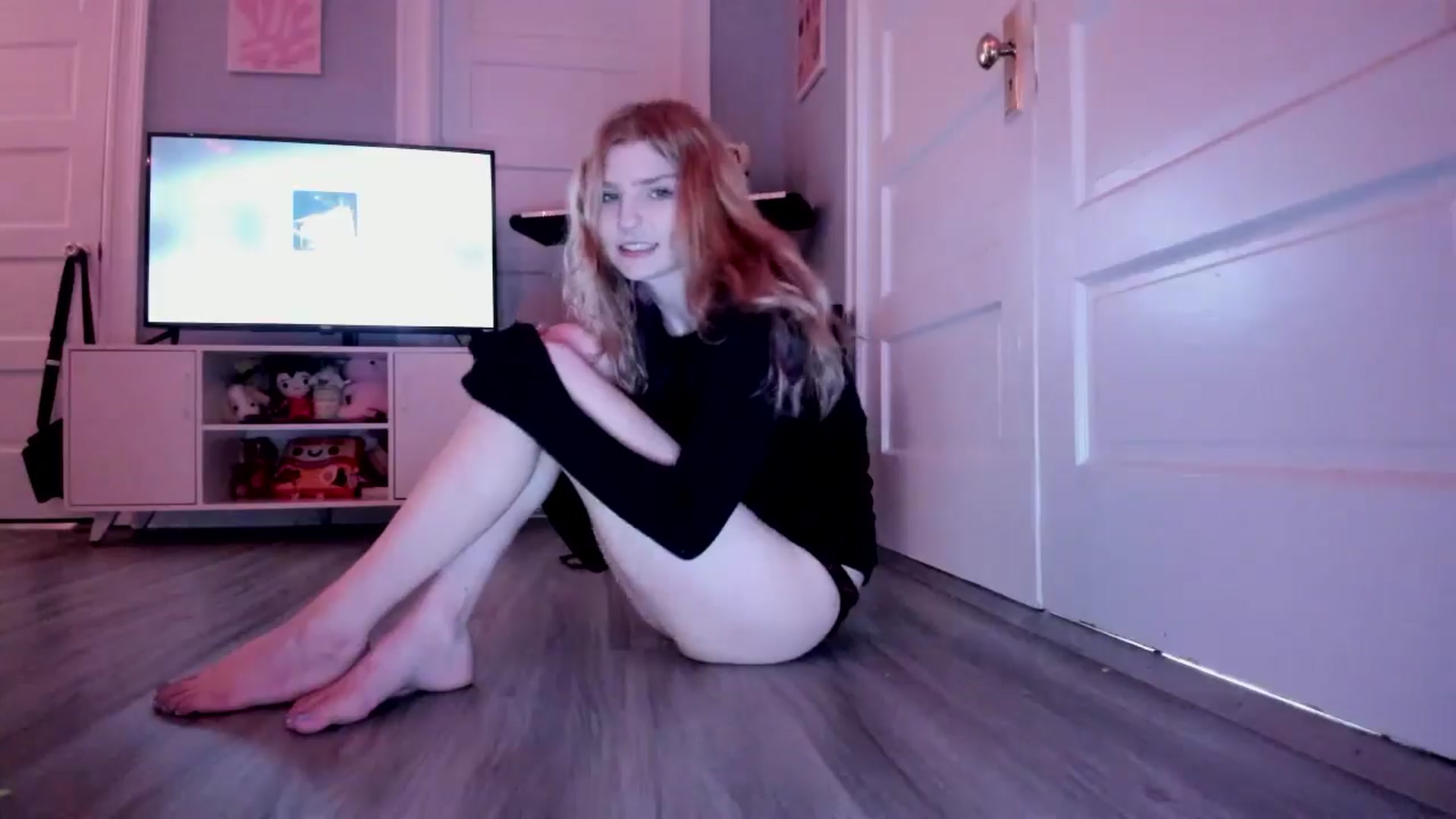 Gallery image thumbnail from DuckChan0's myfreecams stream on, 03/18/2026, 16:35 image 19 of 20