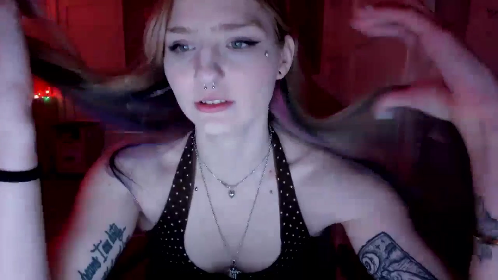 Gallery image thumbnail from DuckChan0's myfreecams stream on, 03/22/2026, 16:46 image 13 of 20