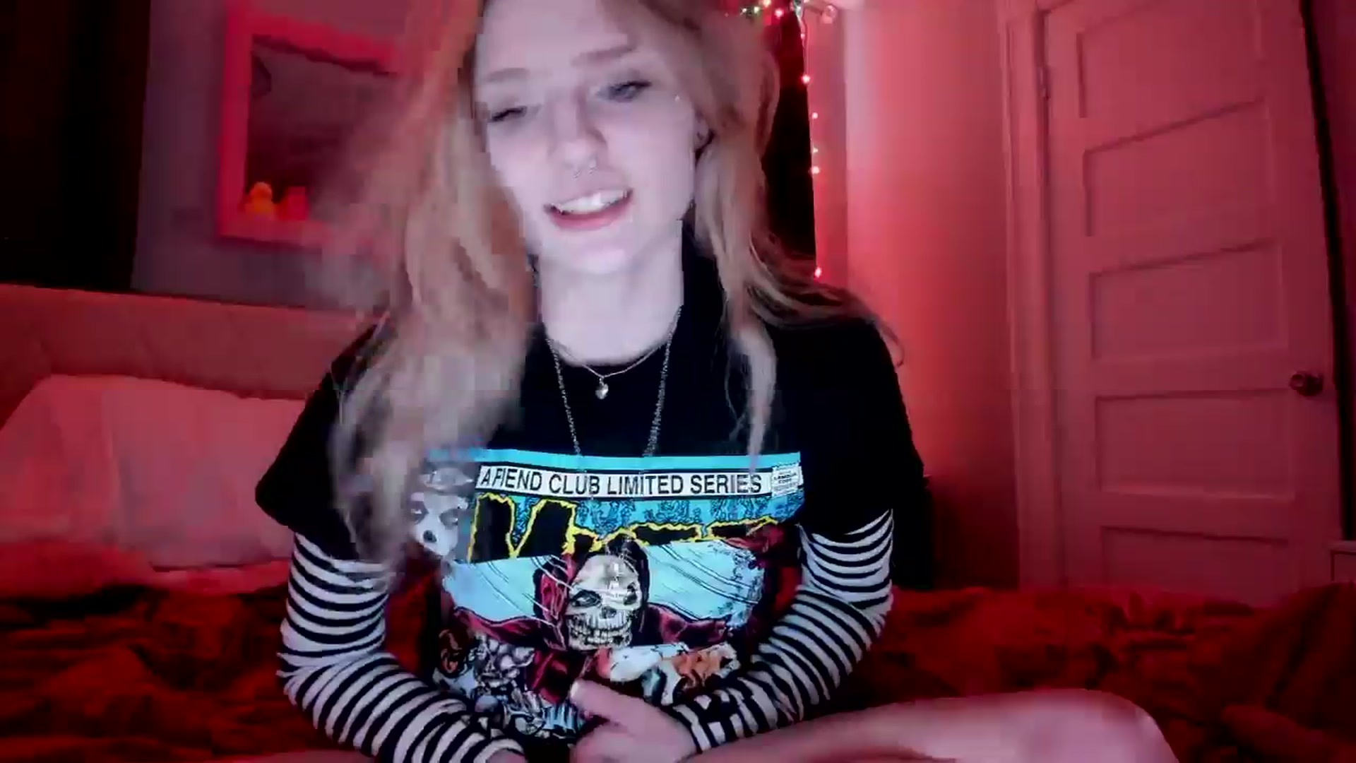 Gallery image thumbnail from DuckChan0's myfreecams stream on, 03/23/2026, 16:49 image 2 of 20