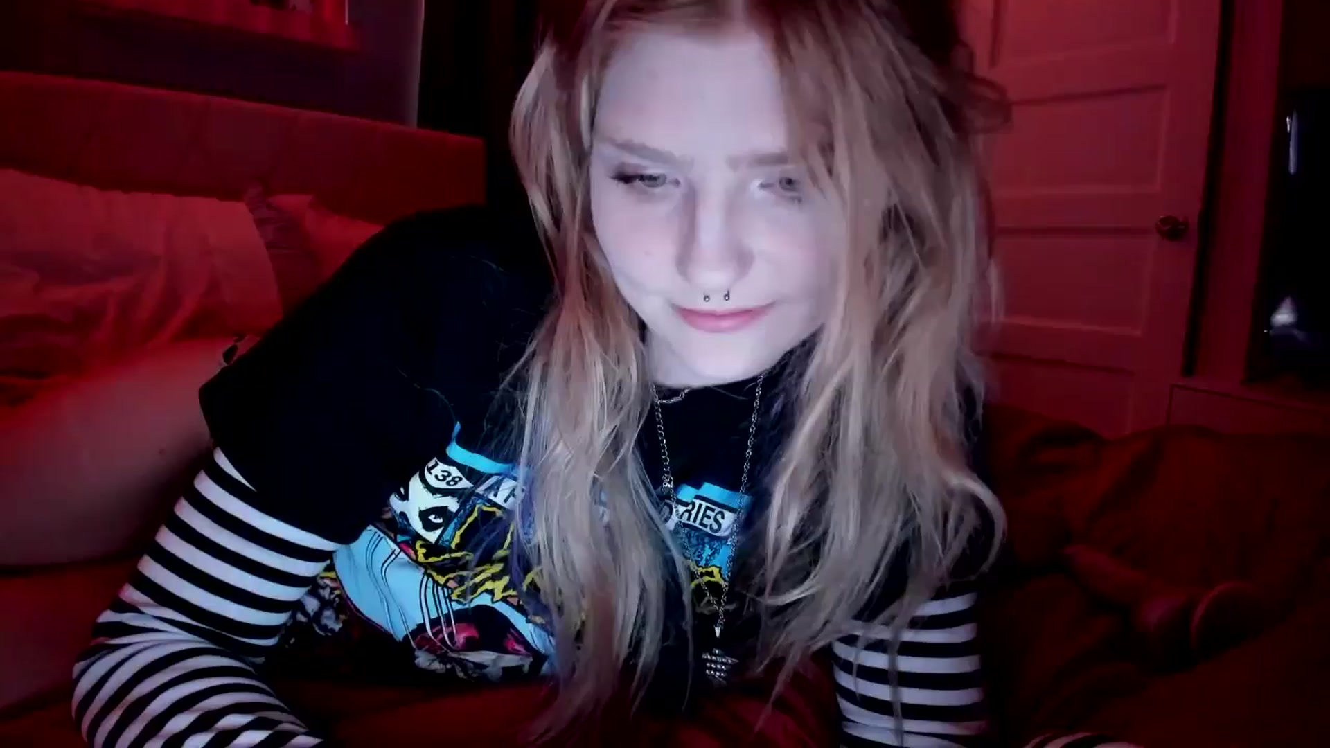 Gallery image thumbnail from DuckChan0's myfreecams stream on, 03/23/2026, 16:49 image 19 of 20