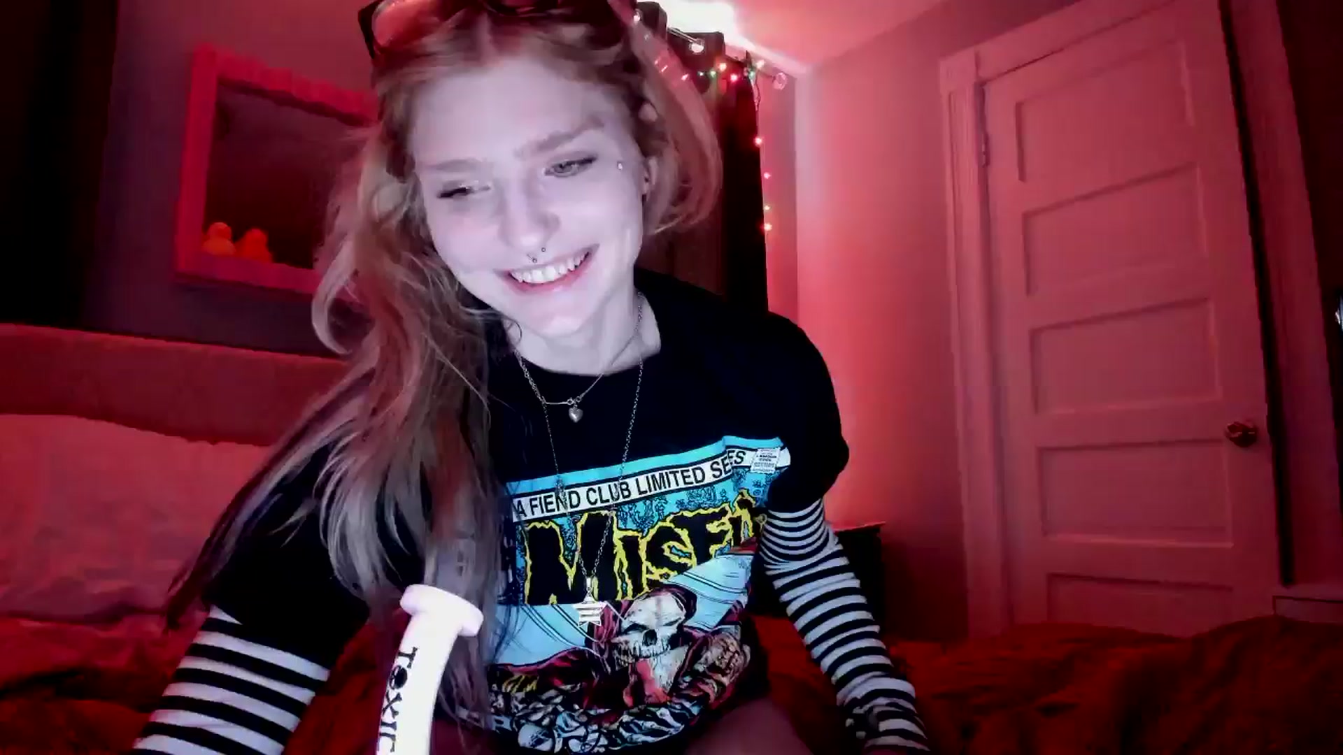Gallery image thumbnail from DuckChan0's myfreecams stream on, 03/23/2026, 17:33 image 1 of 20