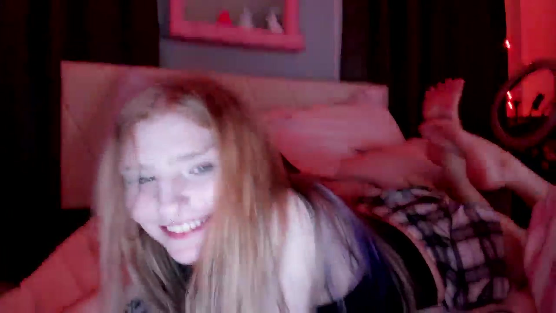 Gallery image thumbnail from DuckChan0's myfreecams stream on, 03/24/2026, 23:42 image 18 of 20