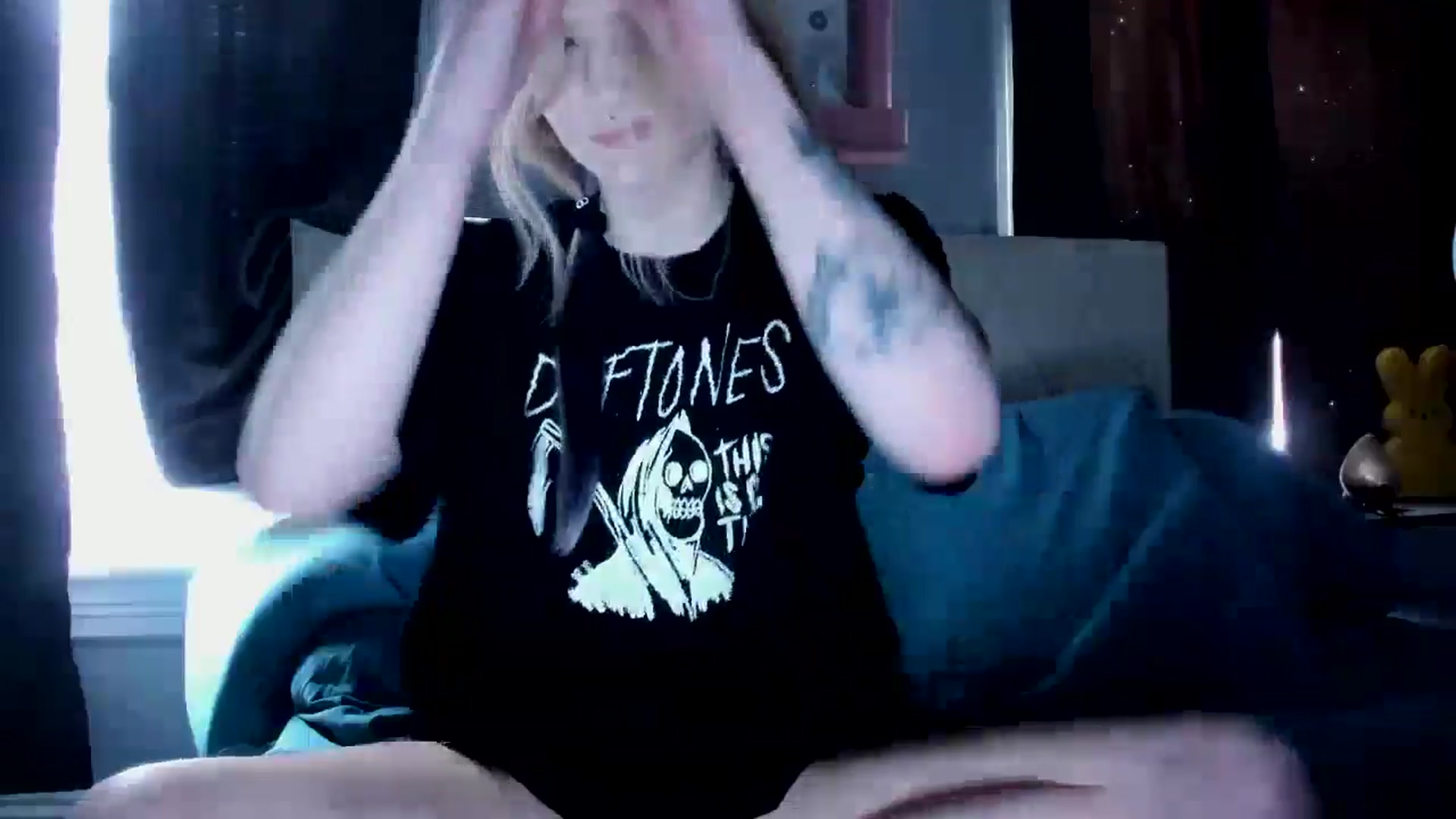 Gallery image thumbnail from DuckChan0's myfreecams stream on, 03/27/2026, 13:28 image 8 of 20