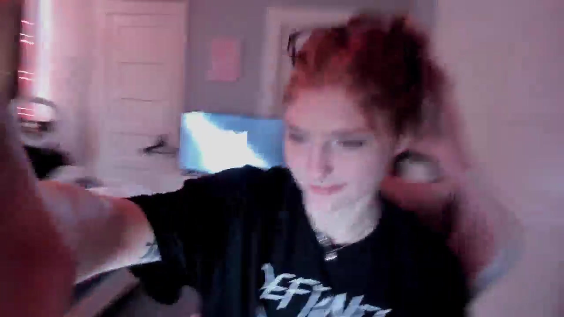 Gallery image thumbnail from DuckChan0's myfreecams stream on, 03/27/2026, 15:41 image 11 of 20