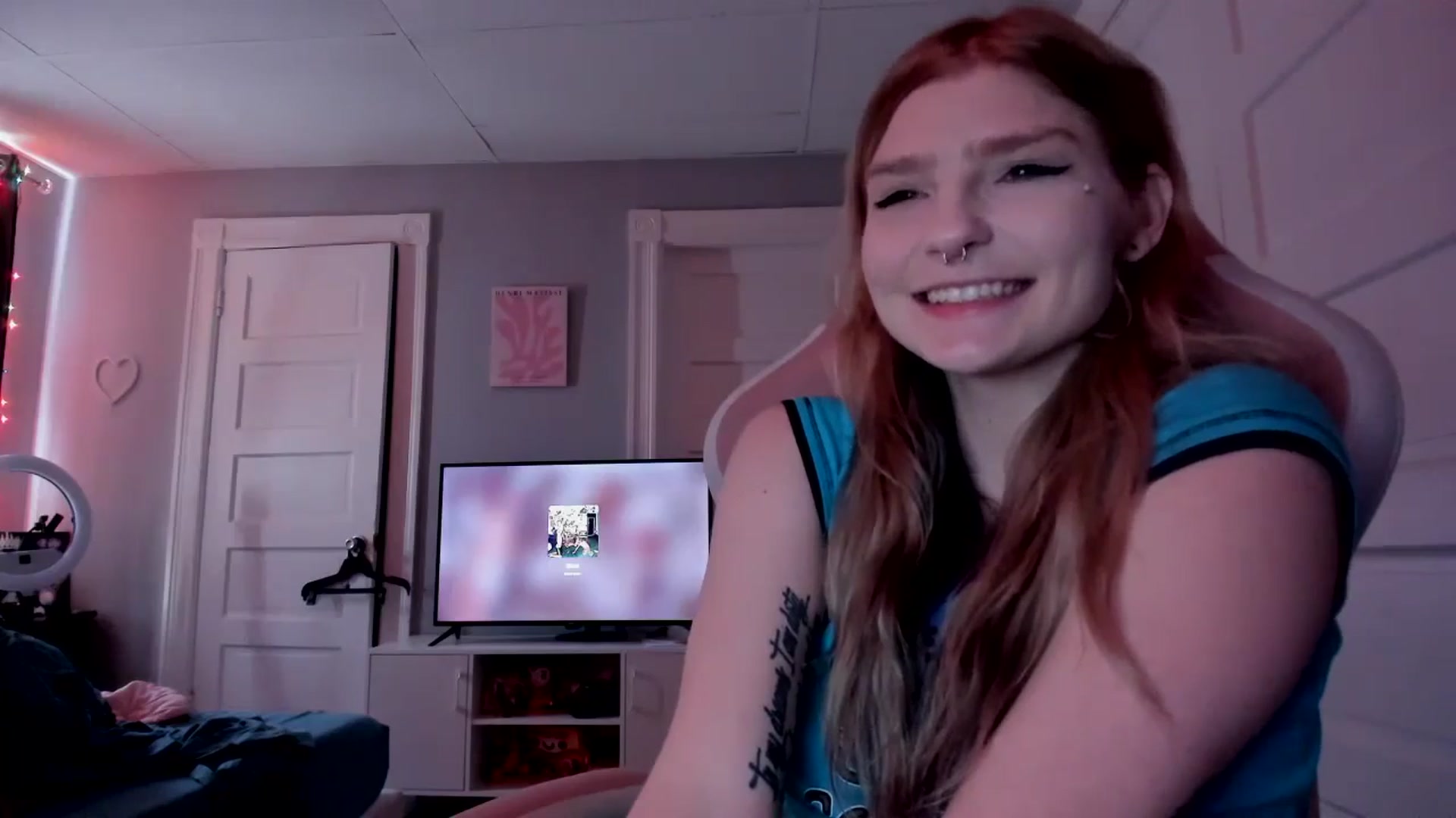 Gallery image thumbnail from DuckChan0's myfreecams stream on, 03/28/2026, 15:51 image 9 of 20