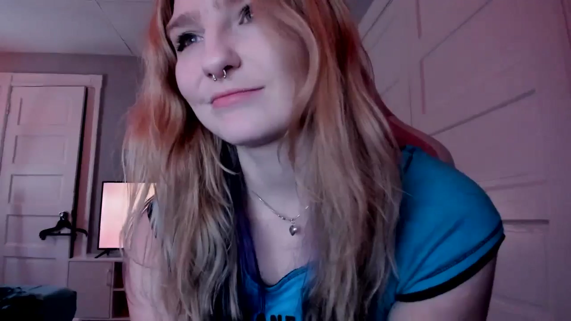 Gallery image thumbnail from DuckChan0's myfreecams stream on, 03/28/2026, 15:51 image 16 of 20