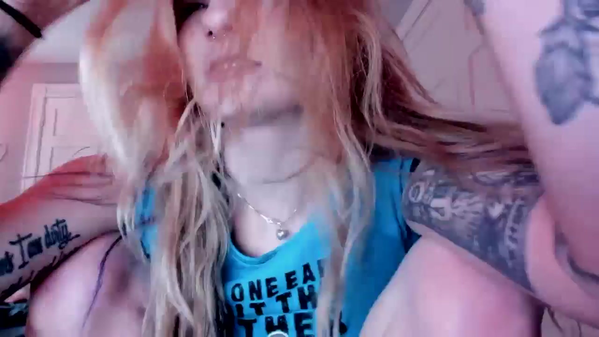 Gallery image thumbnail from DuckChan0's myfreecams stream on, 03/28/2026, 15:51 image 6 of 20