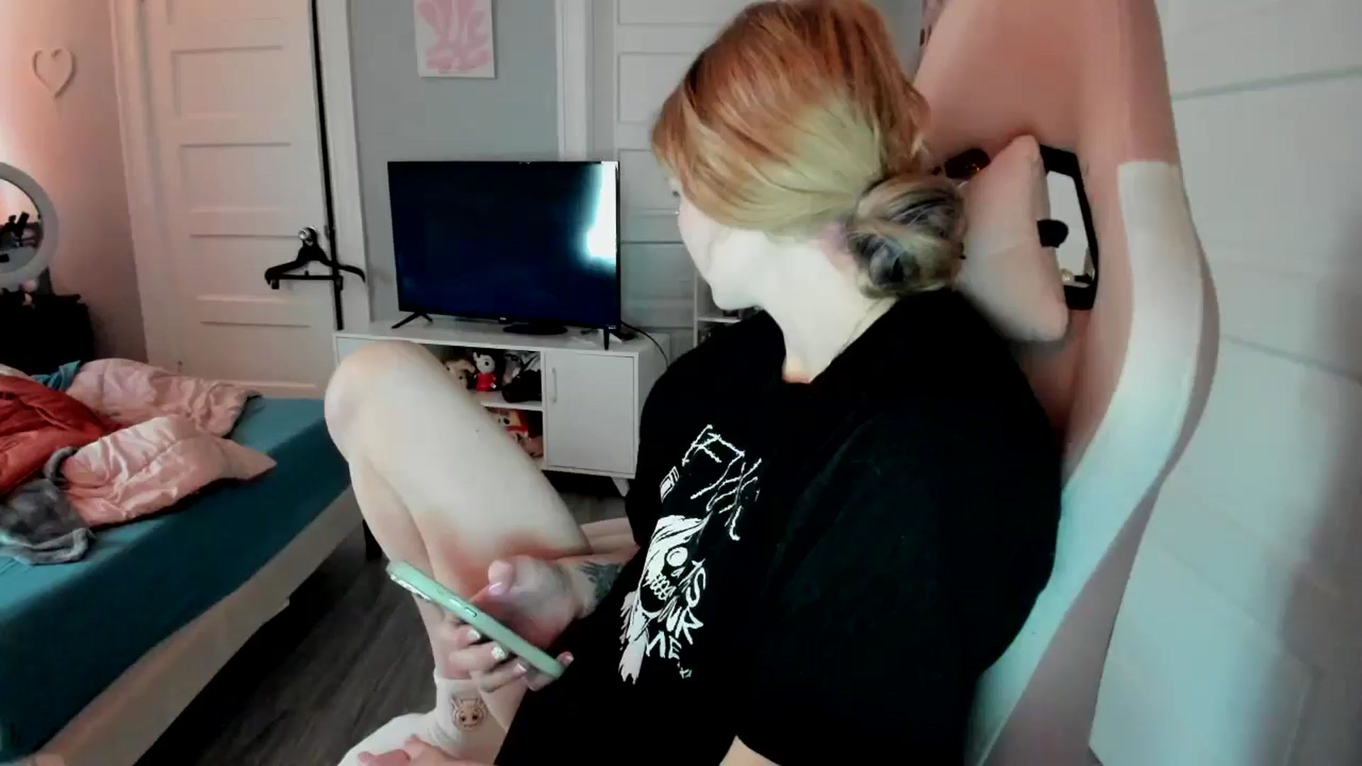 Gallery image thumbnail from DuckChan0's myfreecams stream on, 03/29/2026, 17:56 image 20 of 20