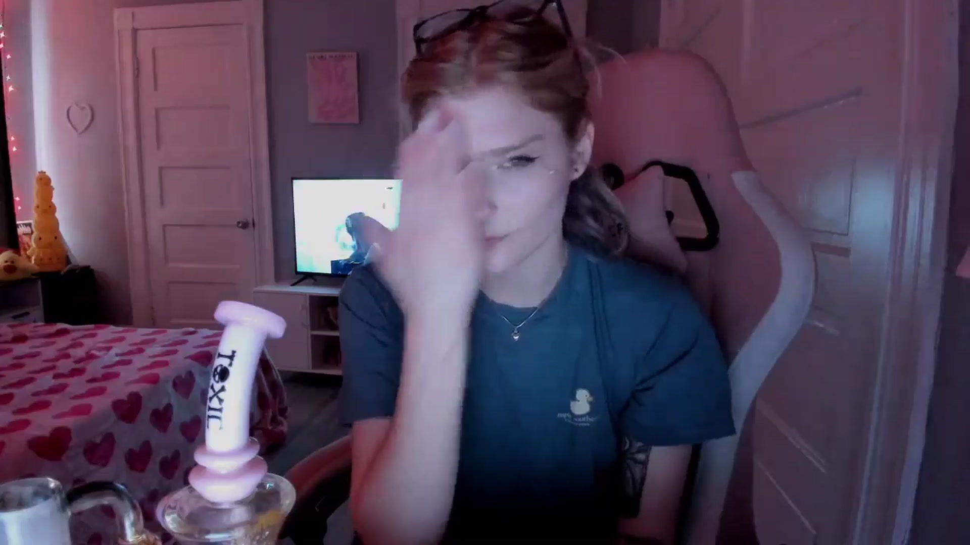 Gallery image thumbnail from DuckChan0's myfreecams stream on, 04/01/2026, 15:19 image 5 of 20