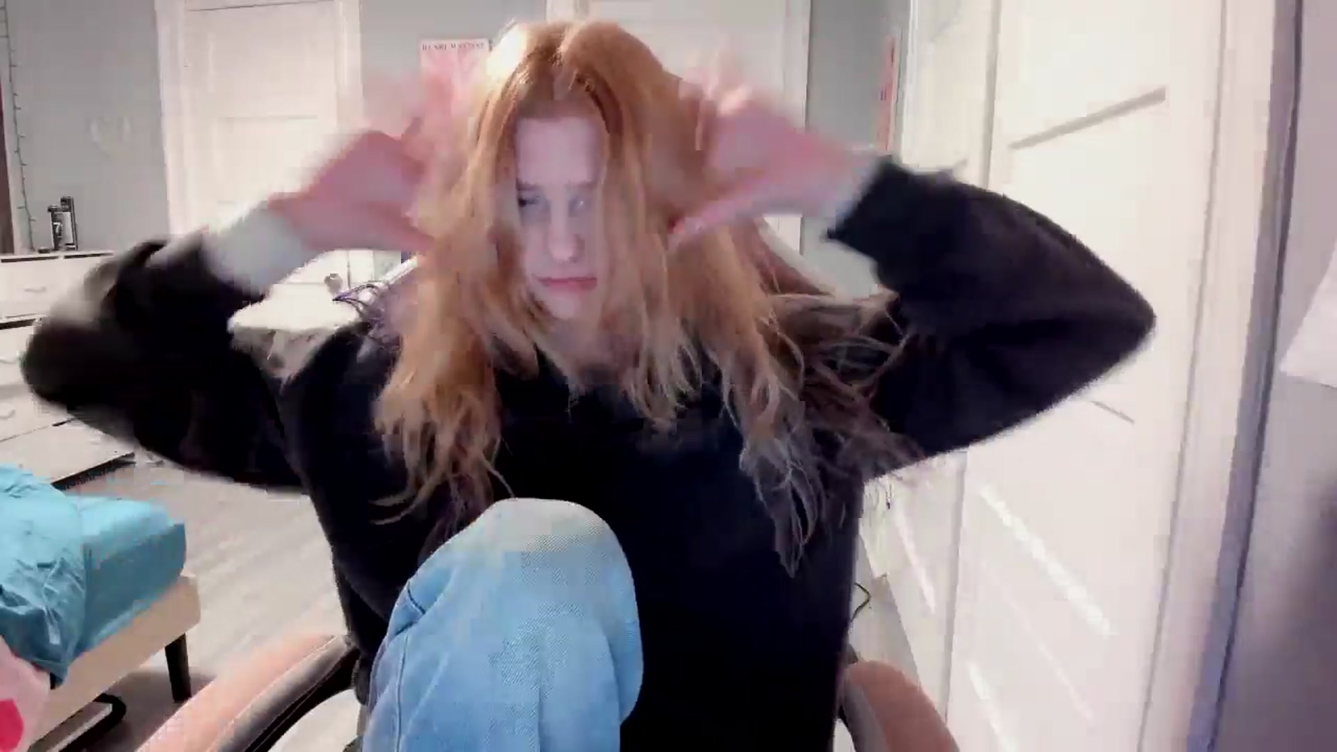 Gallery image thumbnail from DuckChan0's myfreecams stream on, 04/03/2026, 17:10 image 7 of 20