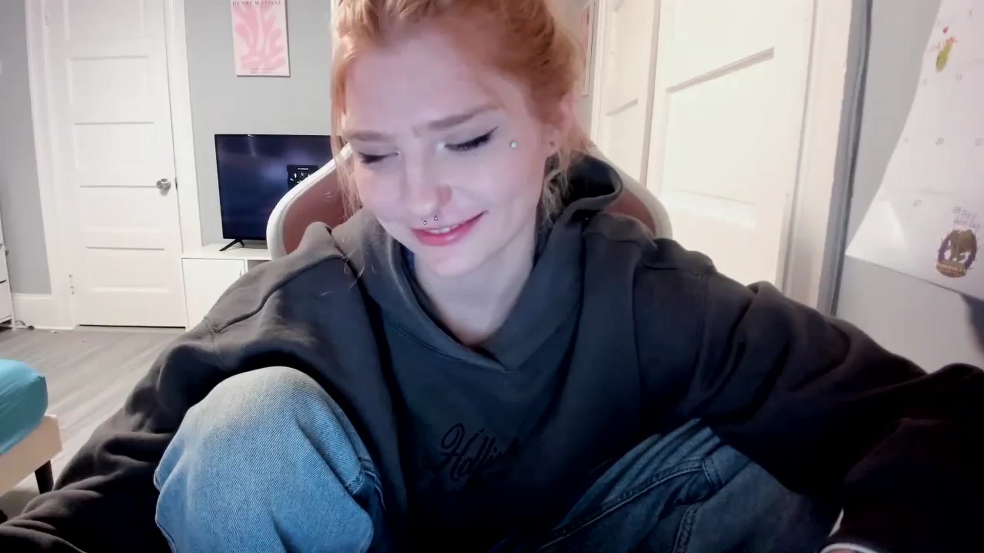 Gallery image thumbnail from DuckChan0's myfreecams stream on, 04/03/2026, 17:10 image 19 of 20
