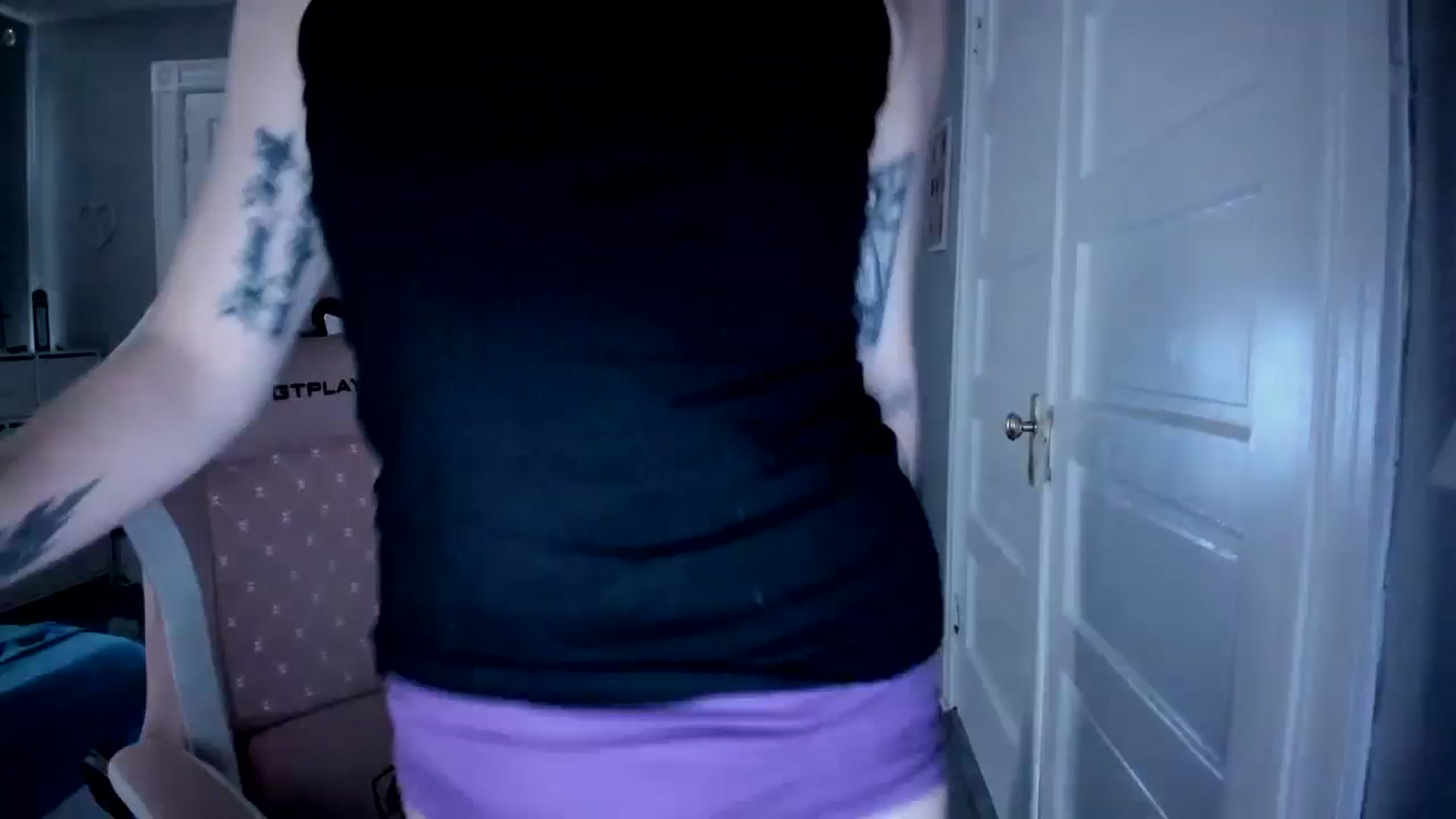 Gallery image thumbnail from DuckChan0's myfreecams stream on, 04/04/2026, 16:36 image 1 of 20