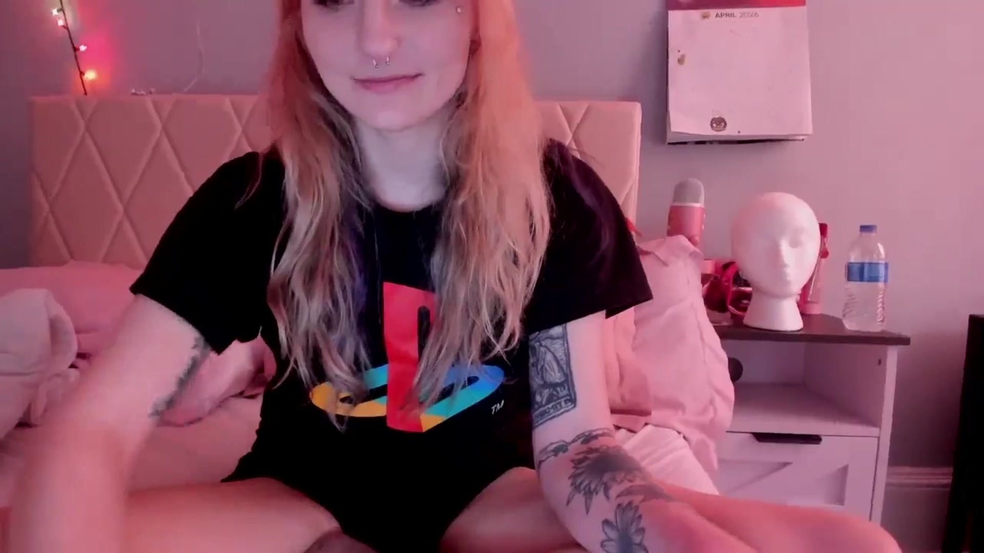 Gallery image thumbnail from DuckChan0's myfreecams stream on, 04/13/2026, 17:15 image 12 of 20