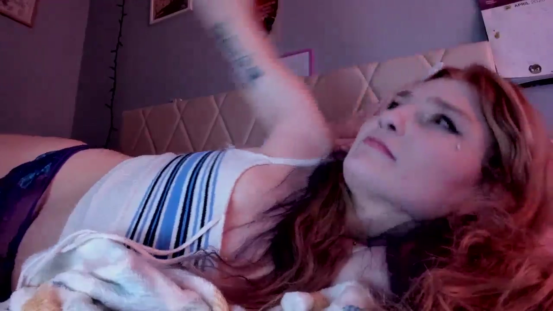 Gallery image thumbnail from DuckChan0's myfreecams stream on, 04/14/2026, 18:48 image 14 of 20