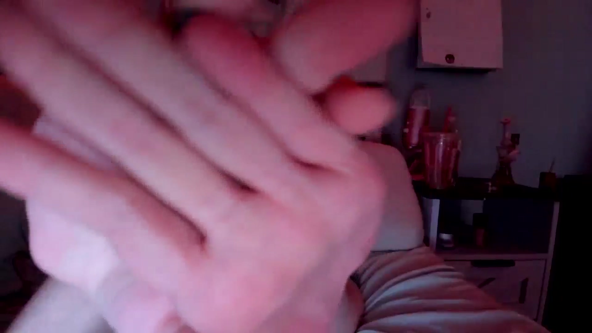 Gallery image thumbnail from DuckChan0's myfreecams stream on, 04/20/2026, 14:09 image 12 of 20
