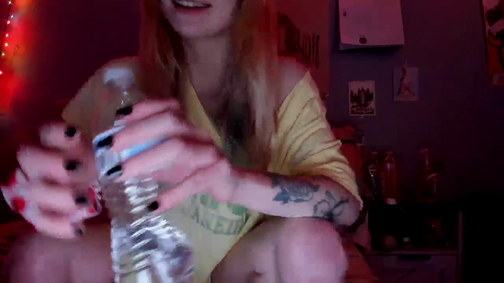 Gallery image thumbnail from DuckChan0's myfreecams stream on, 04/24/2026, 16:40 image 17 of 20