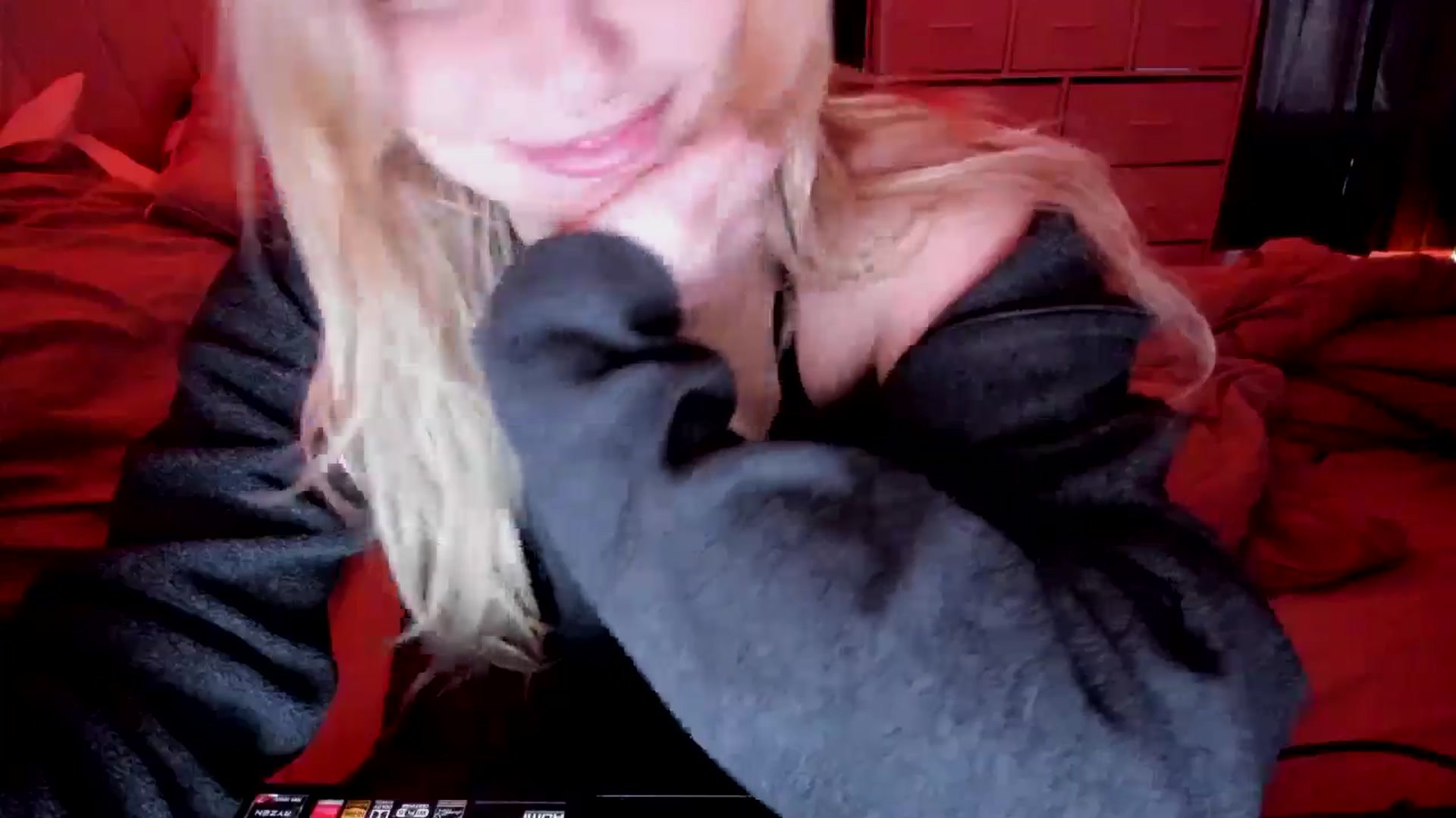 Gallery image thumbnail from DuckChan0's myfreecams stream on, 05/04/2026, 18:04 image 4 of 20