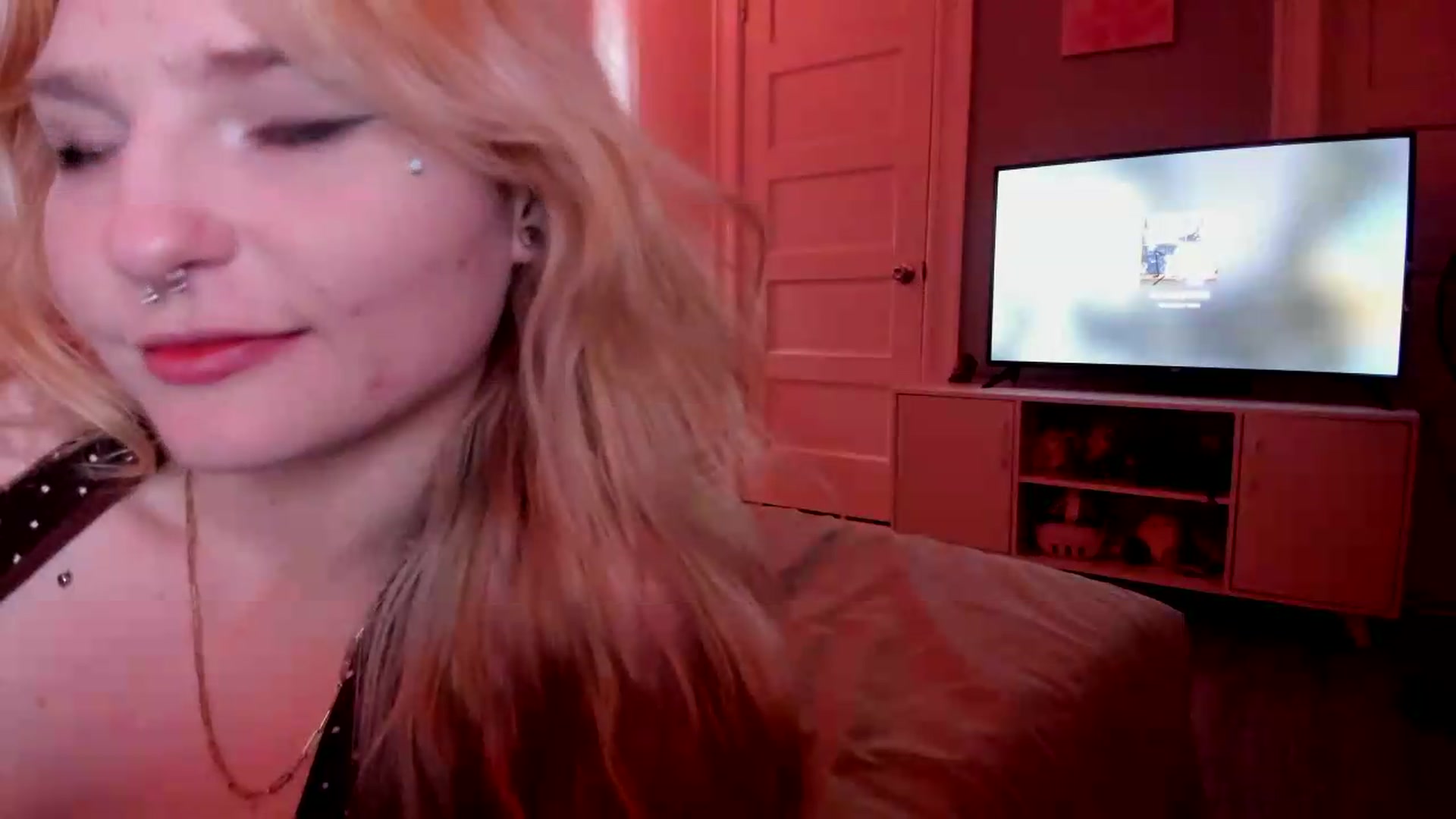Gallery image thumbnail from DuckChan0's myfreecams stream on, 05/06/2026, 16:07 image 19 of 20