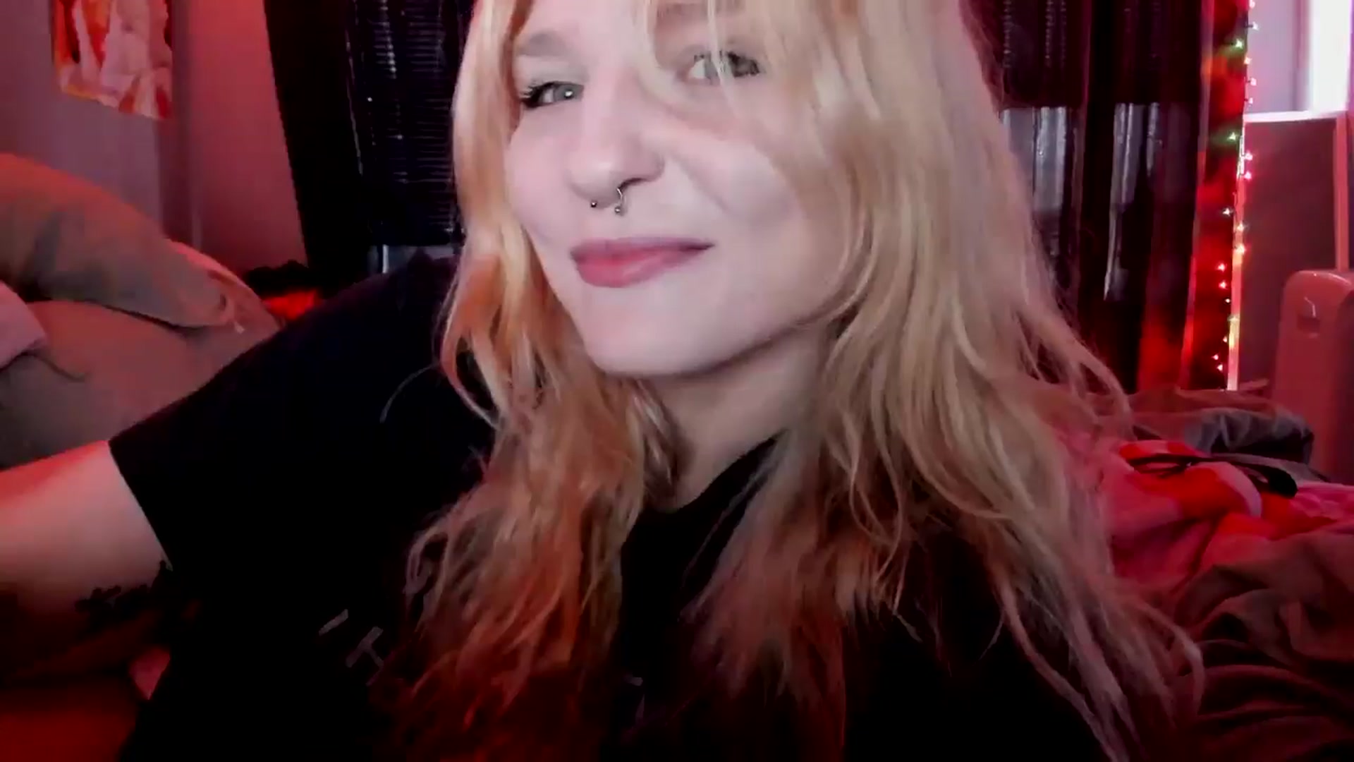 Gallery image thumbnail from DuckChan0's myfreecams stream on, 05/08/2026, 16:42 image 10 of 20