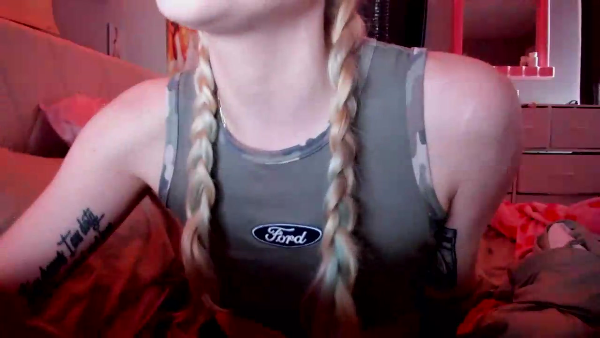 Gallery image thumbnail from DuckChan0's myfreecams stream on, 05/14/2026, 15:30 image 2 of 20