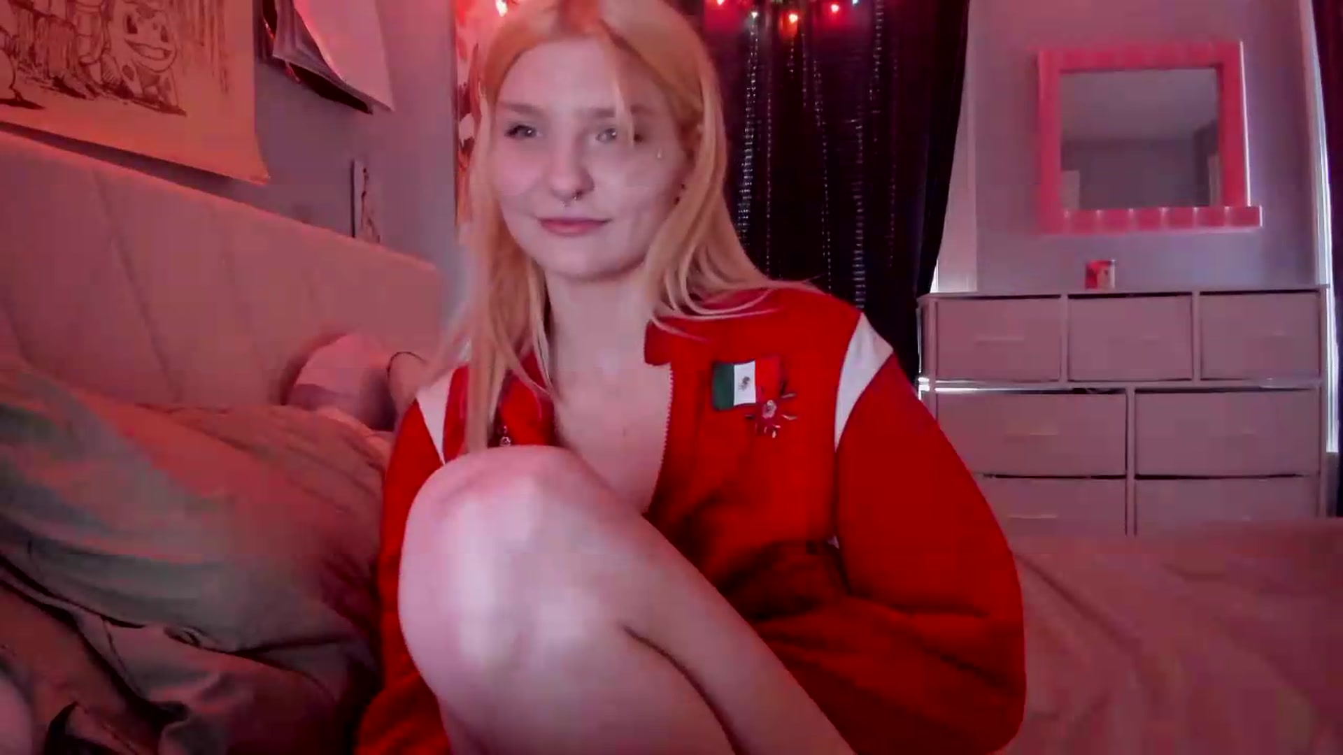 Gallery image thumbnail from DuckChan0's myfreecams stream on, 05/18/2026, 17:01 image 7 of 20