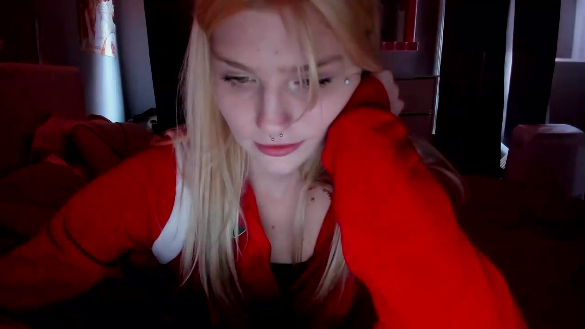 Gallery image thumbnail from DuckChan0's myfreecams stream on, 05/18/2026, 17:01 image 10 of 20