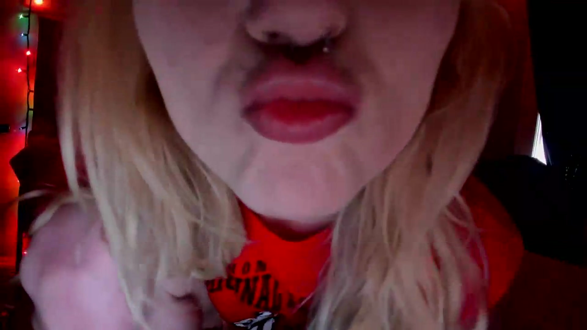 Gallery image thumbnail from DuckChan0's myfreecams stream on, 05/21/2026, 18:54 image 7 of 20