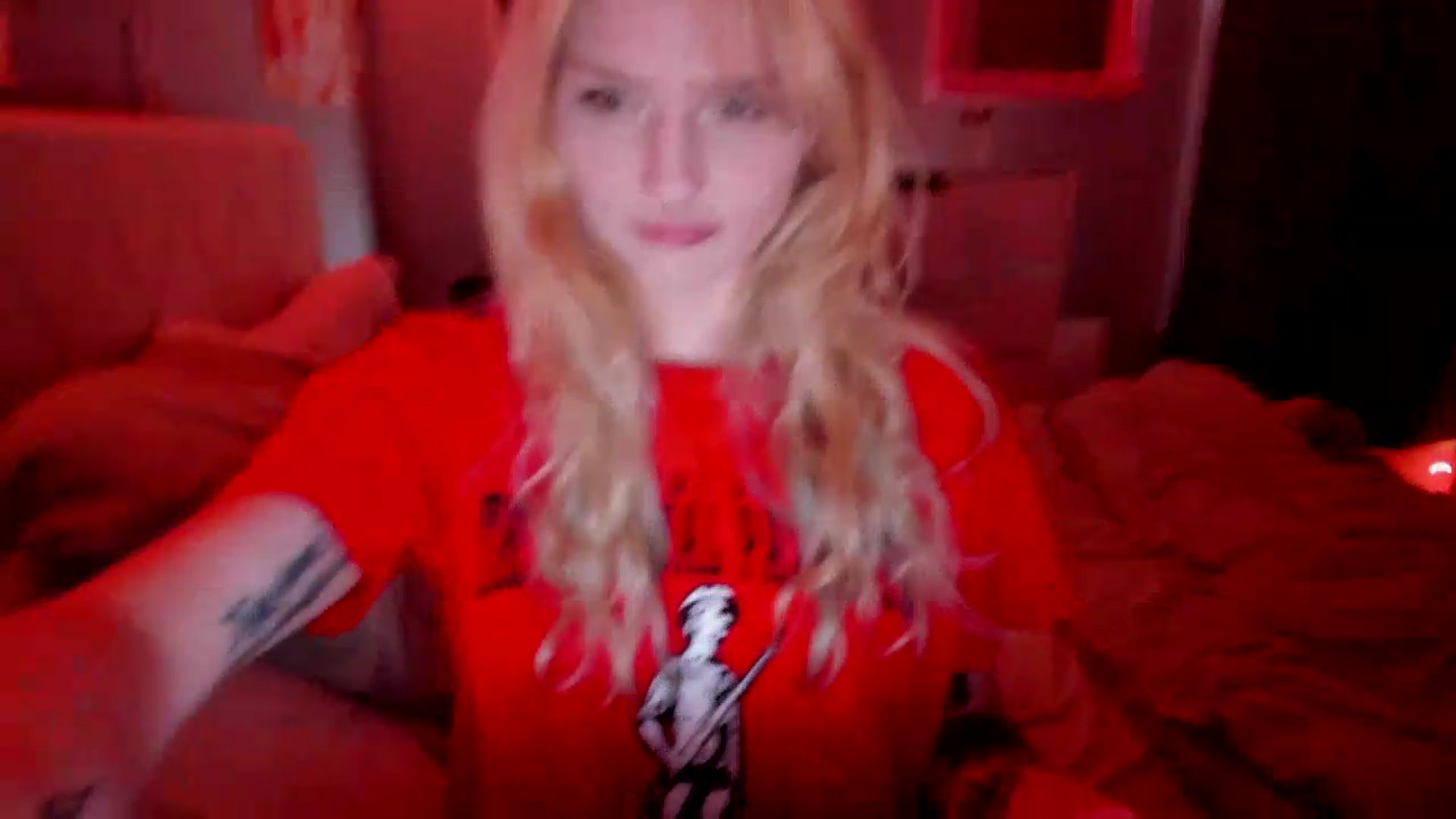 Gallery image thumbnail from DuckChan0's myfreecams stream on, 05/21/2026, 18:54 image 4 of 20