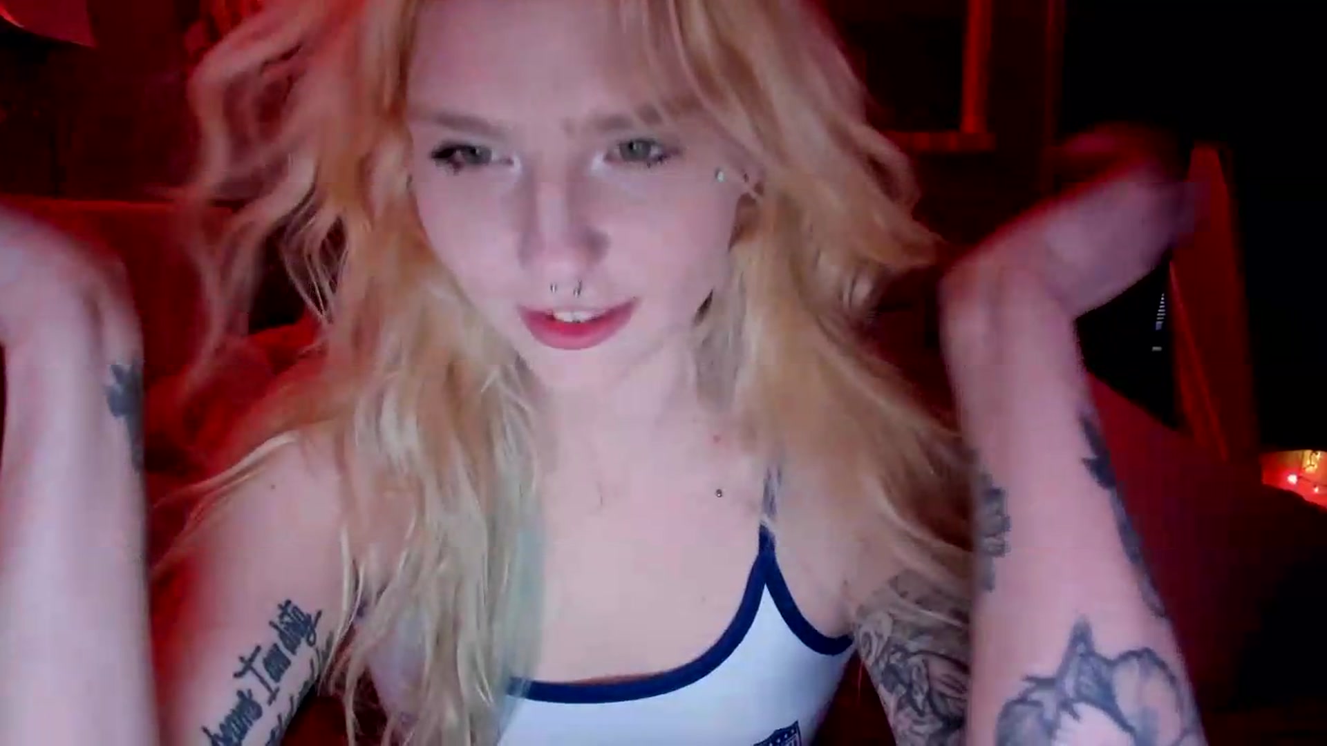 Gallery image thumbnail from DuckChan0's myfreecams stream on, 05/22/2026, 23:49 image 19 of 20