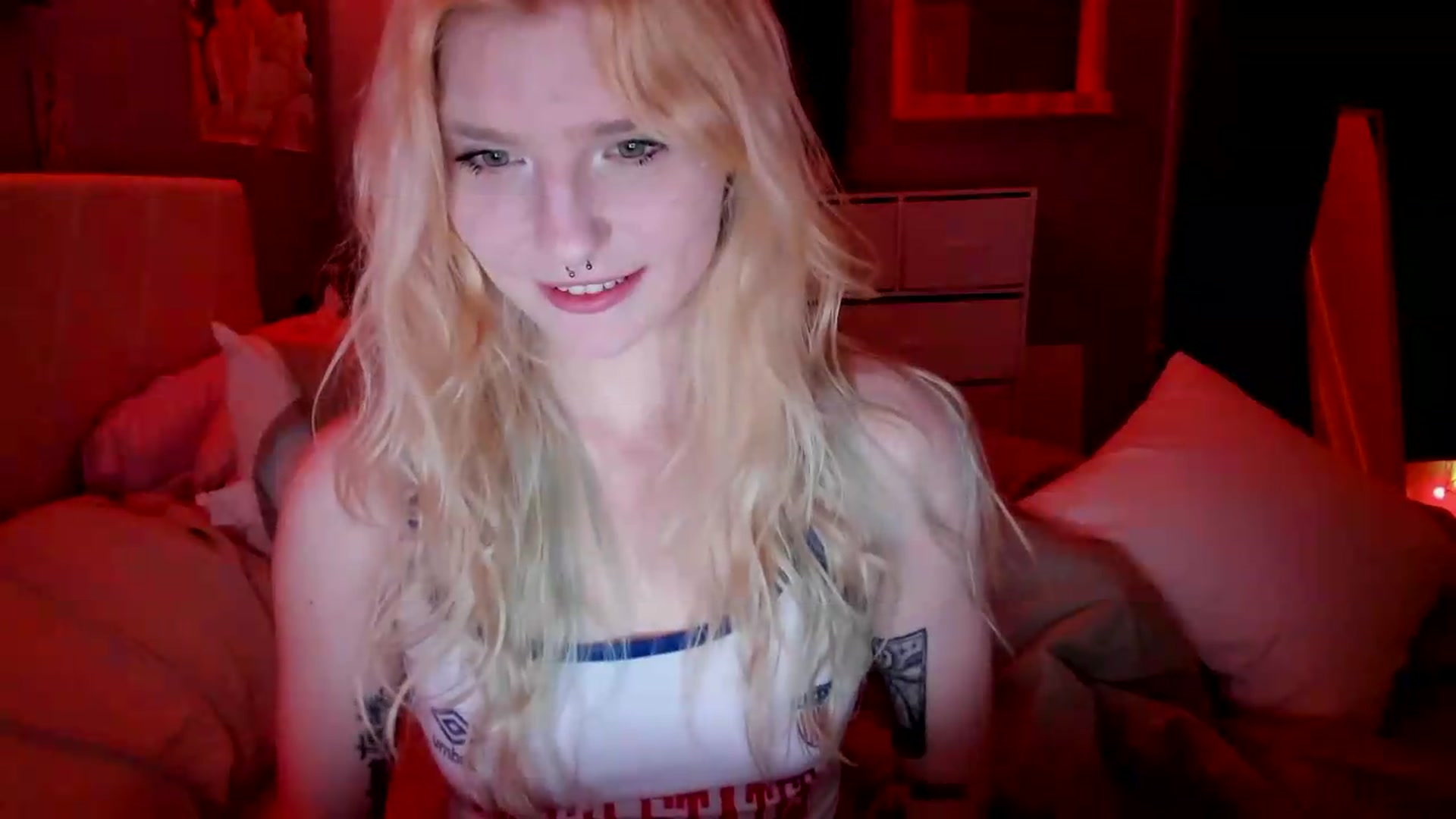 Gallery image thumbnail from DuckChan0's myfreecams stream on, 05/23/2026, 01:23 image 6 of 20