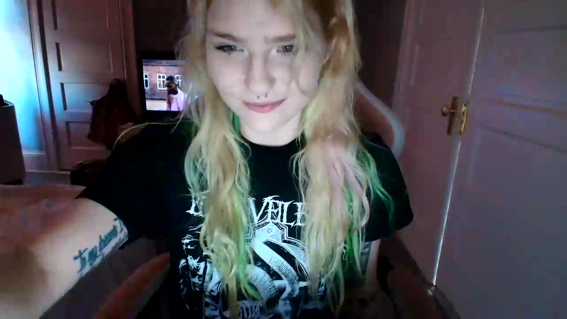 Gallery image thumbnail from DuckChan0's myfreecams stream on, 07/03/2026, 18:58 image 14 of 20