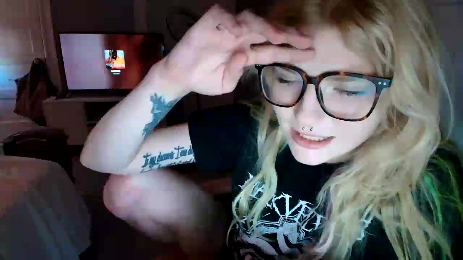 Gallery image thumbnail from DuckChan0's myfreecams stream on, 07/03/2026, 19:37 image 19 of 20