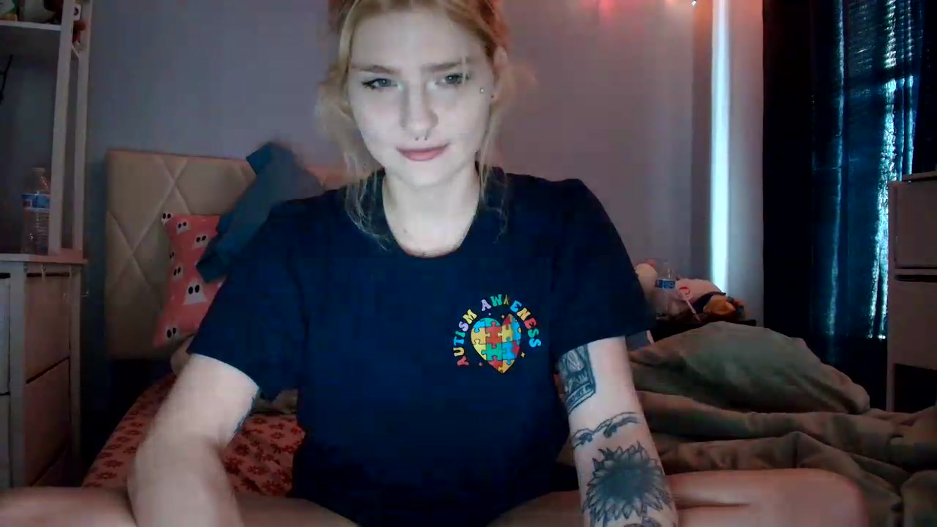 Gallery image thumbnail from DuckChan0's myfreecams stream on, 07/05/2026, 14:37 image 11 of 20