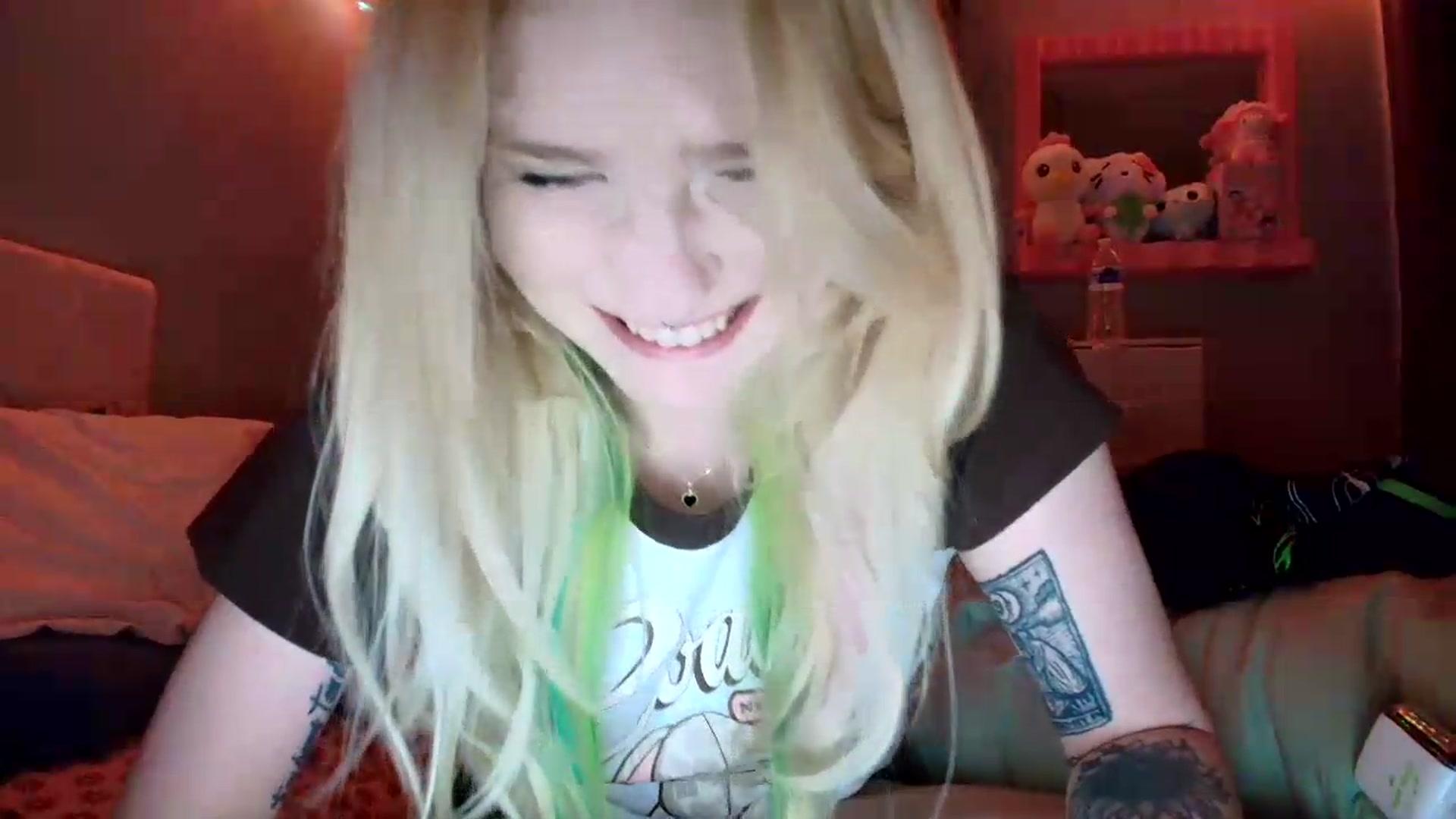 Gallery image thumbnail from DuckChan0's myfreecams stream on, 07/09/2026, 24:39 image 19 of 20