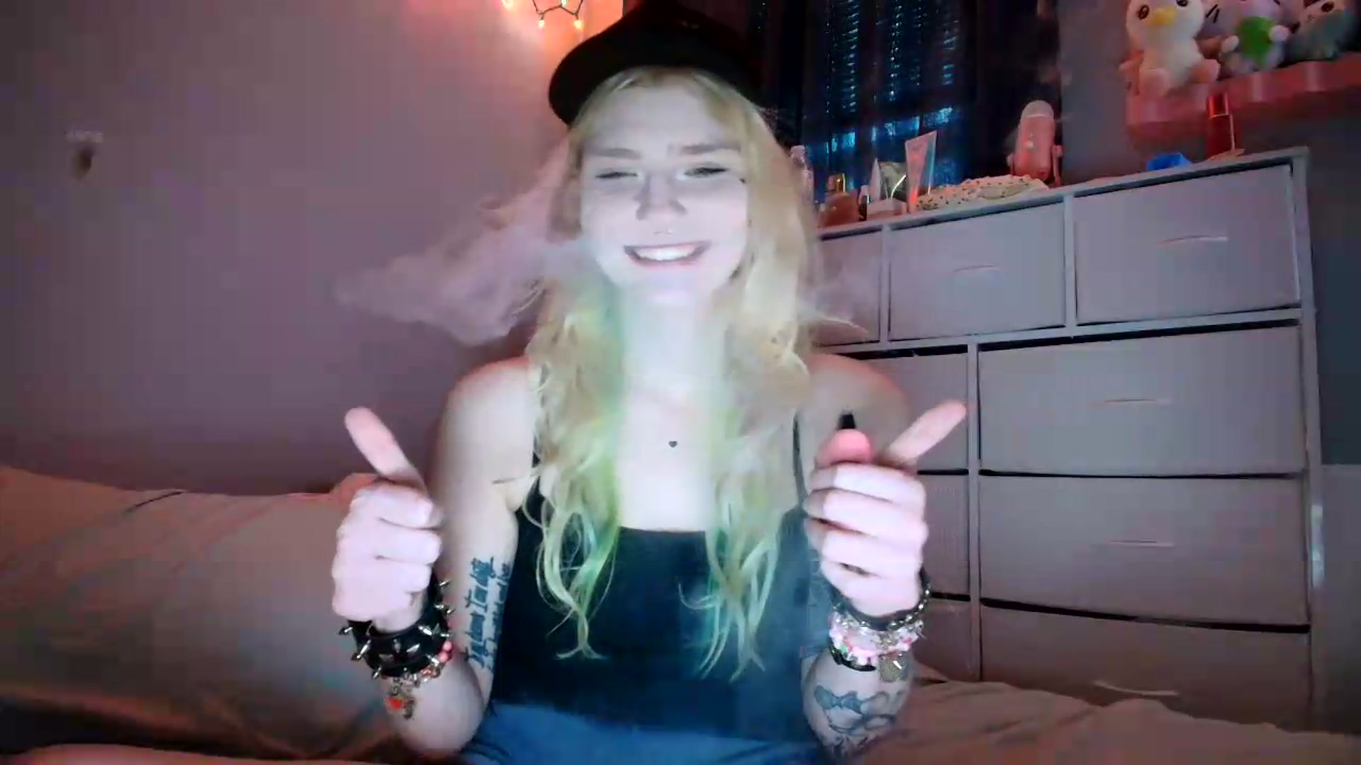 Gallery image thumbnail from DuckChan0's myfreecams stream on, 07/12/2026, 19:58 image 10 of 20