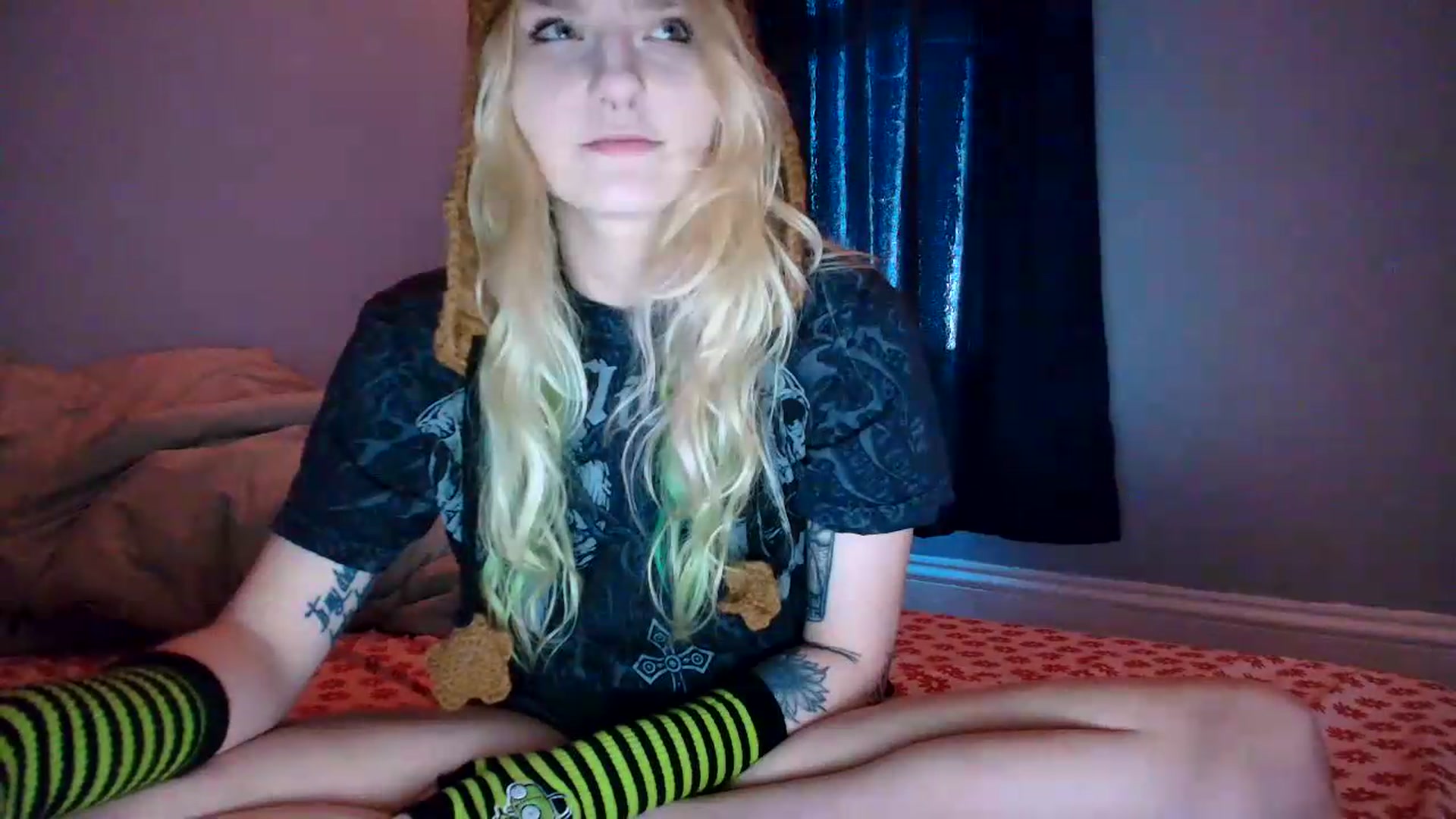 Gallery image thumbnail from DuckChan0's myfreecams stream on, 07/17/2026, 20:31 image 14 of 20
