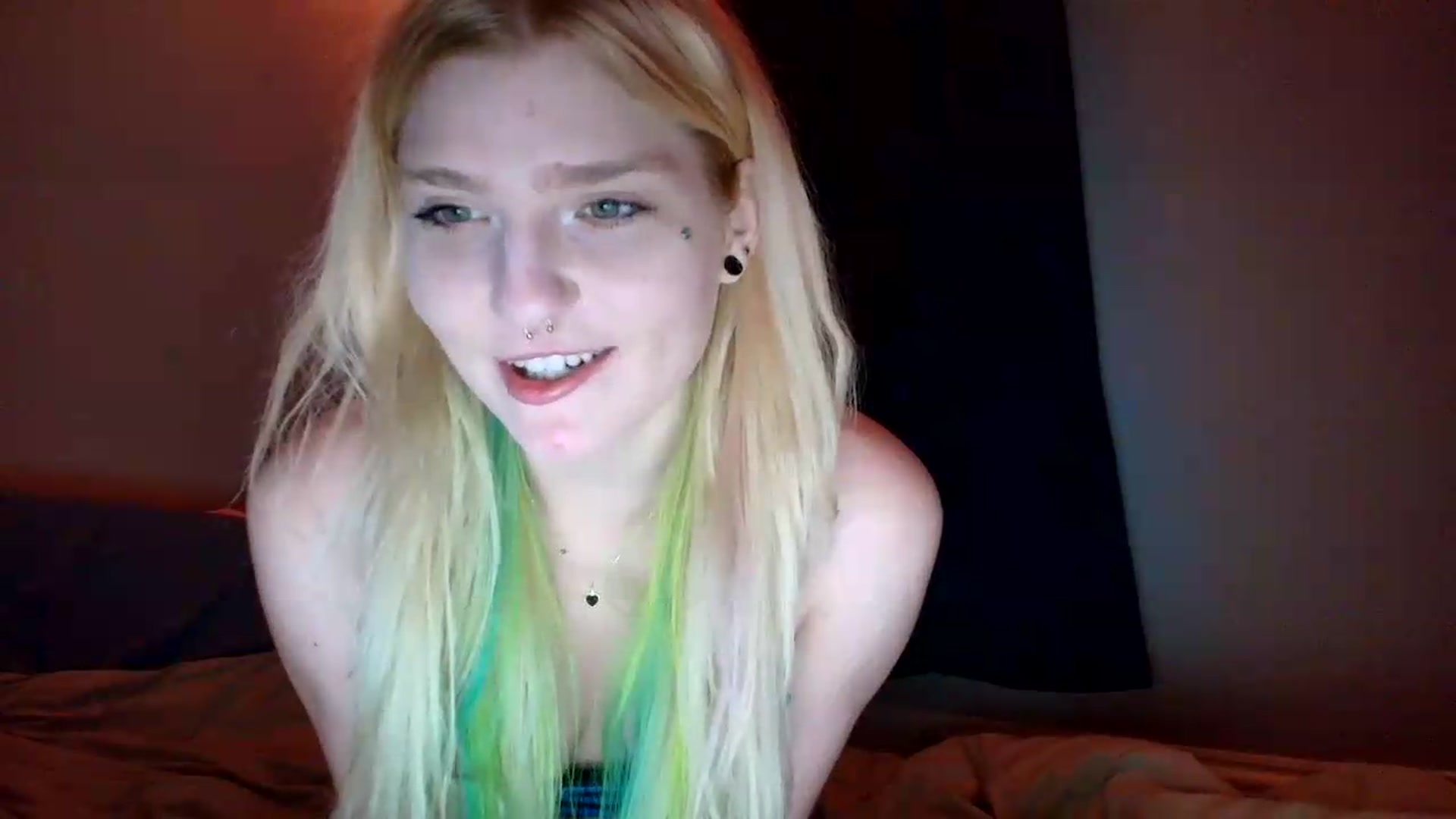 Gallery image thumbnail from DuckChan0's myfreecams stream on, 07/20/2026, 02:15 image 8 of 20