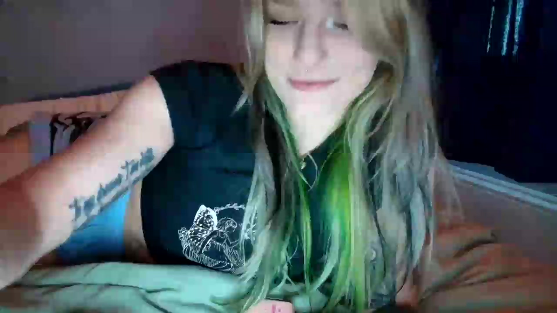 Gallery image thumbnail from DuckChan0's myfreecams stream on, 07/30/2026, 23:03 image 14 of 20