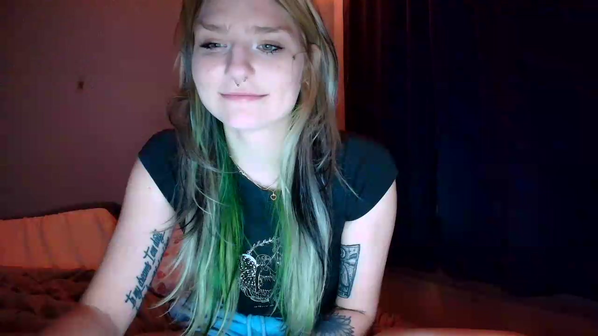 Gallery image thumbnail from DuckChan0's myfreecams stream on, 07/31/2026, 01:07 image 10 of 20
