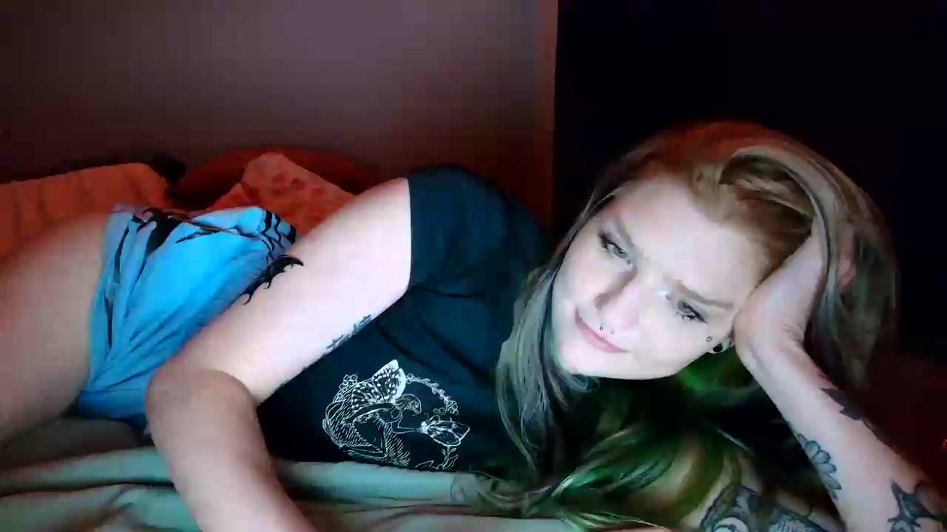 Gallery image thumbnail from DuckChan0's myfreecams stream on, 07/31/2026, 01:07 image 1 of 20